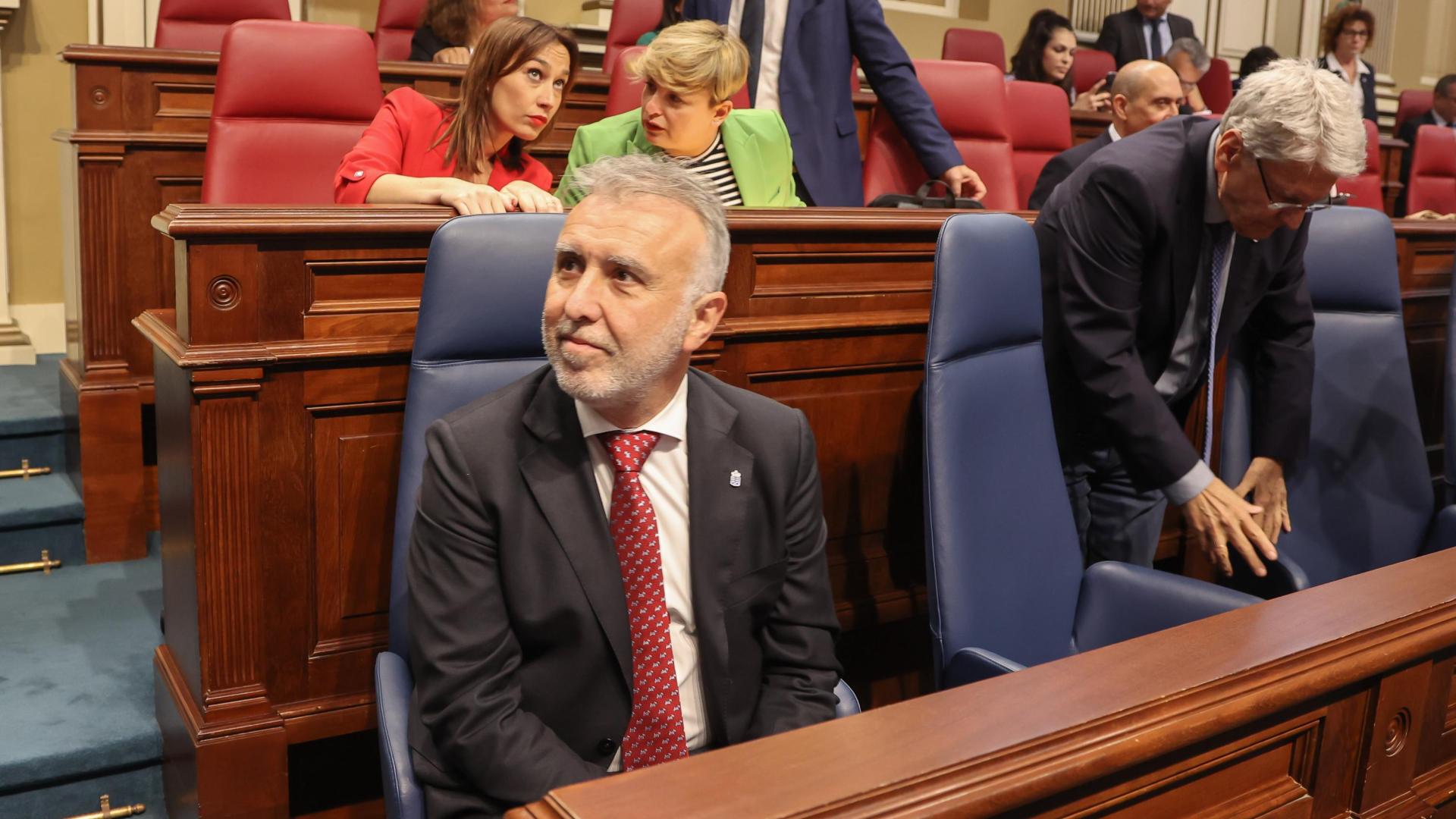 El presidente de Canarias, Ángel Víctor Torres, durante la primera jornada del 'Debate sobre el Estado de la Nacionalidad Canaria de 2023', en el Parlamento de Canaria
