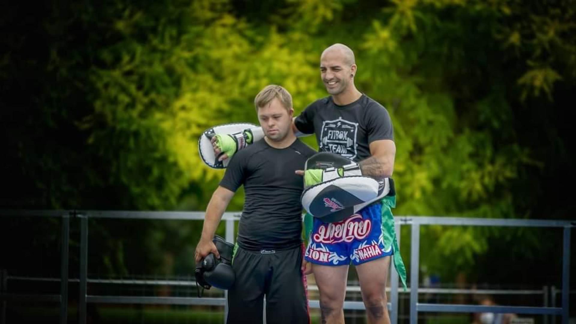 Fermín González Rodríguez con su entrenador de FitBox Barañáin Ion Rodríguez
