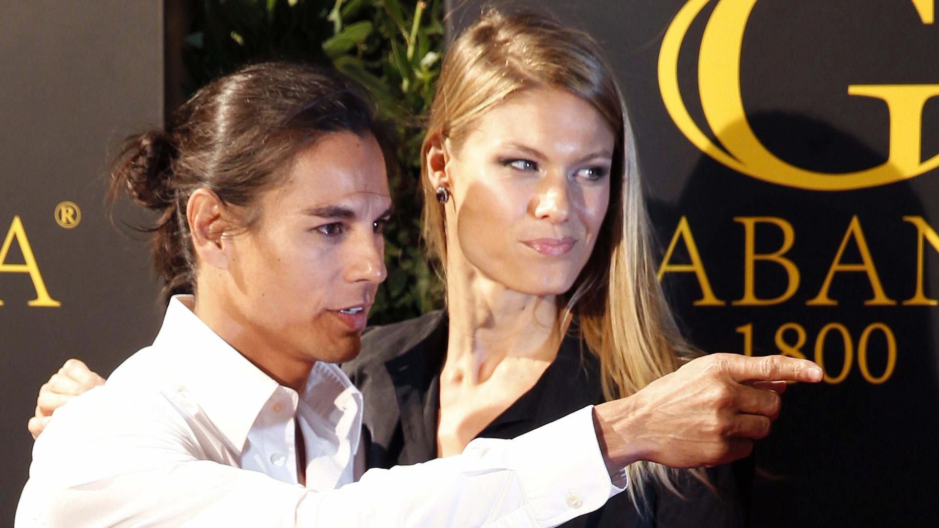 Imagen de archivo de Julio José Iglesias y su novia, la modelo belga Charisse Verhaert
