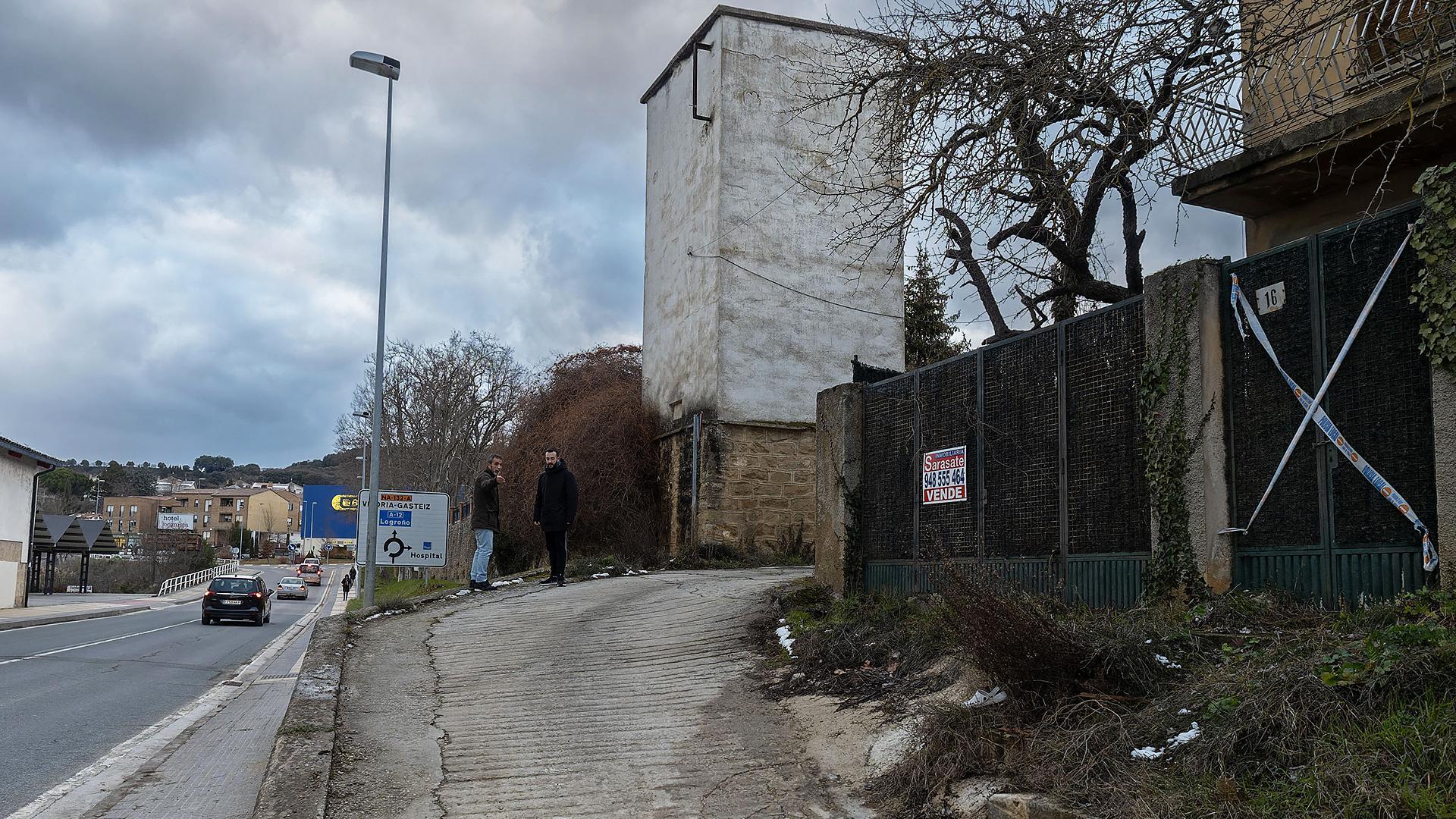 Rampa de acceso a la calle Ibarra que los vecinos piden trasladar.