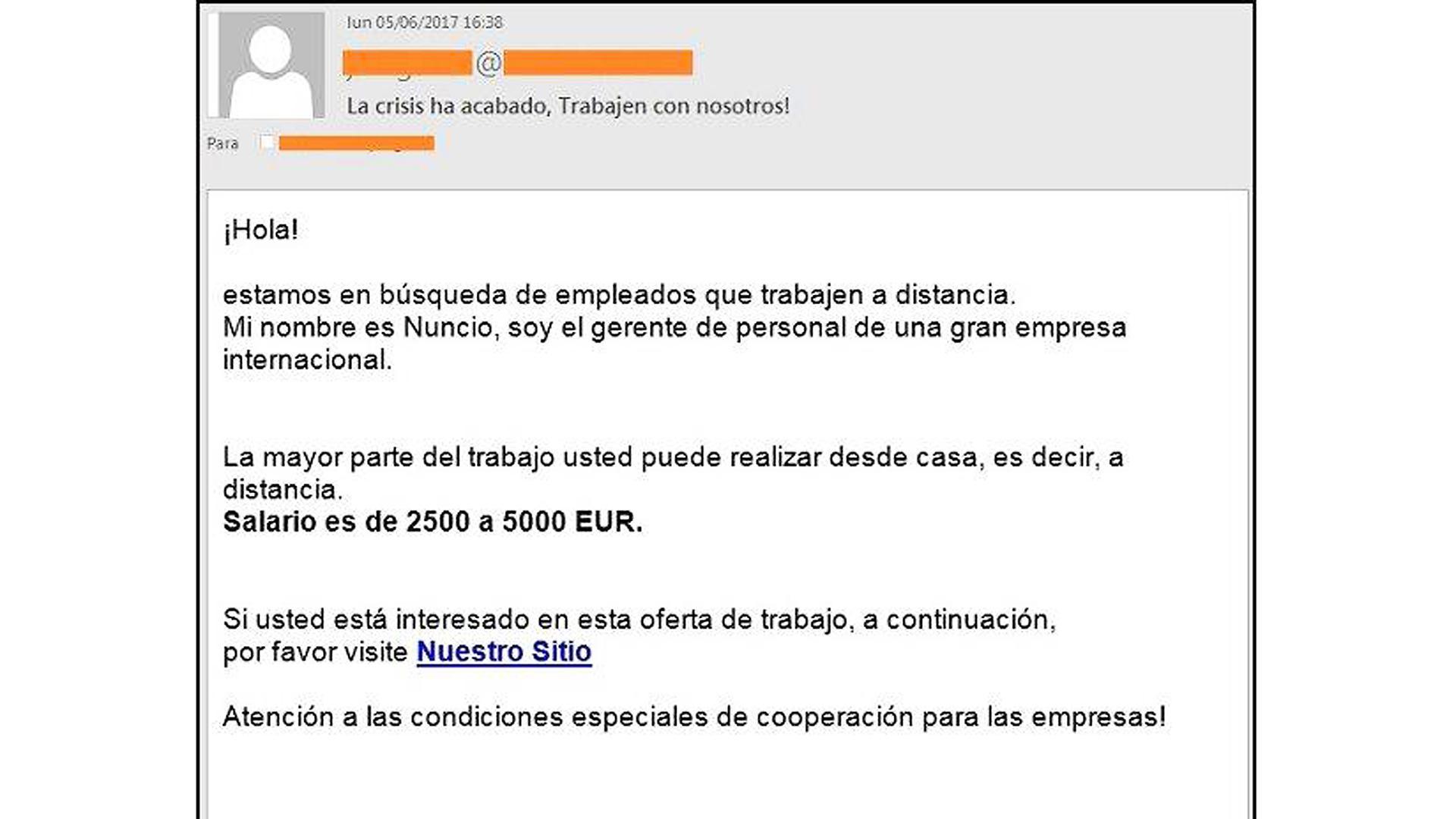 Un ejemplo de falsa oferta de trabajo como las que se denuncian en la Policía, con un ‘gancho’ para que el supuesto interesado responsa o dé click.