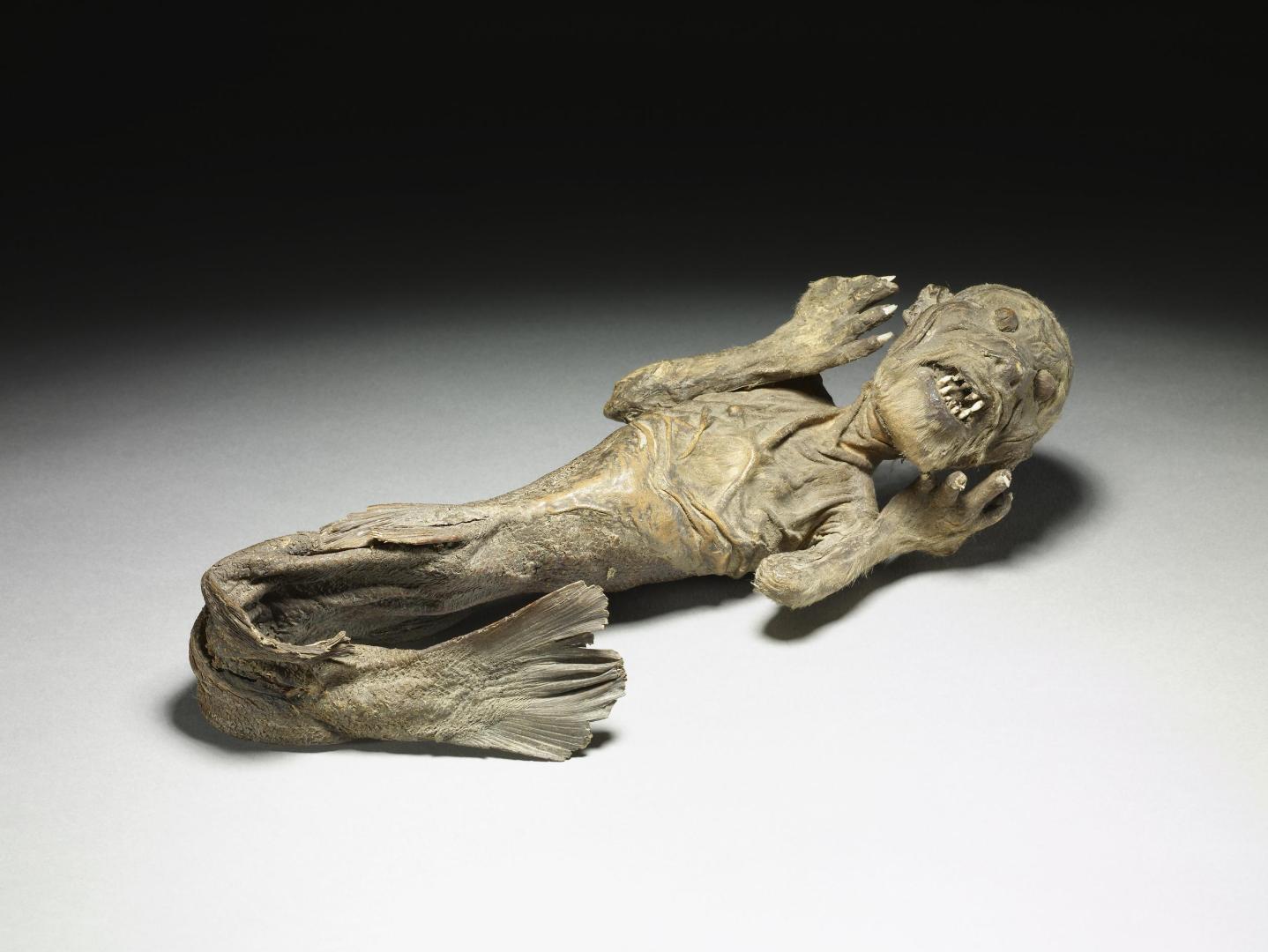 Figura de una ‘sirena’ compuesta por la parte superior del cuerpo de un mono y la cola de un pez con diversos añadidos. British Museum