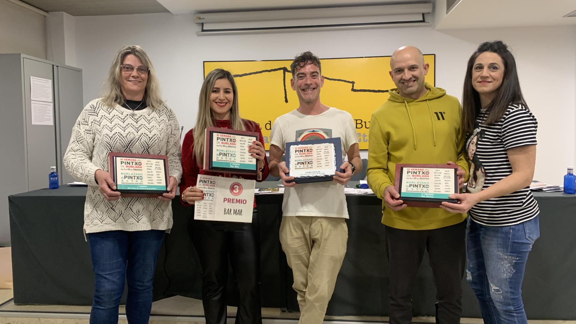 Amaya Otel (Casa de Cultura), Liliana Quintero (bar Mar), Iván Mazo (Casa de Cultura), Alberto Juez y Nekane García (Roney)