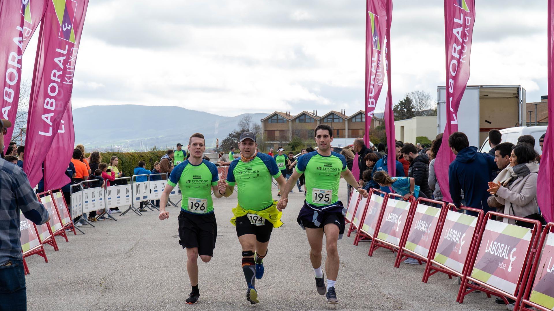Participantes en la II Carrera de las Empresas - DN Management en Cordovilla.