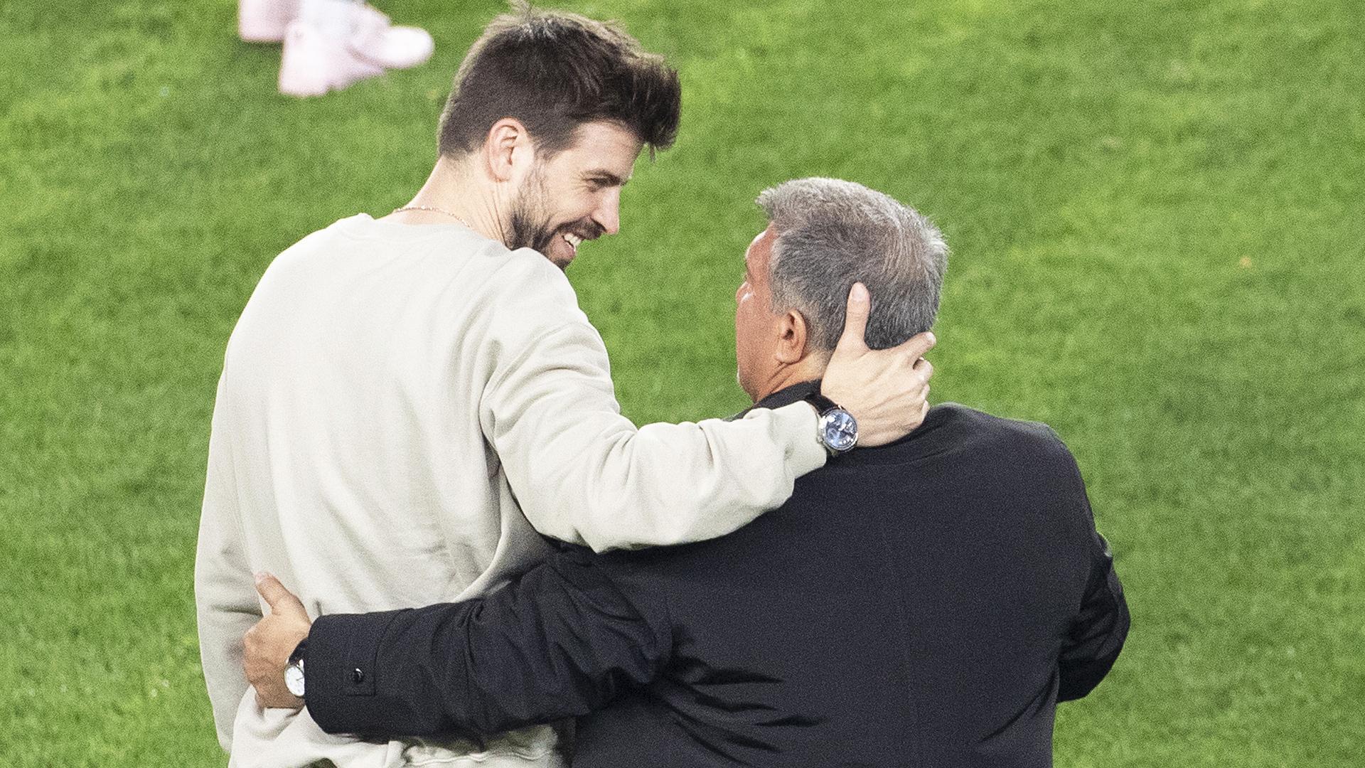 Gerard Piqué y Joan Laporta en la final de la Kings League disputada este domingo 26 de marzo en el Spotify Camp Nou.