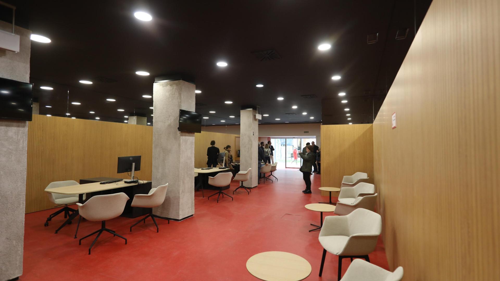 Interior de la nueva Oficina de Atención Ciudadana del Gobierno de Navarra