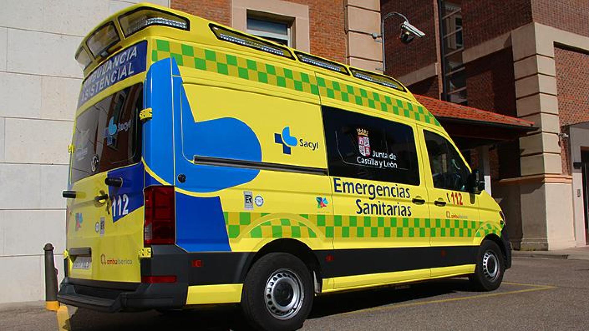 Imagen de una ambulancia Medicalizada (UME) de Sacyl
