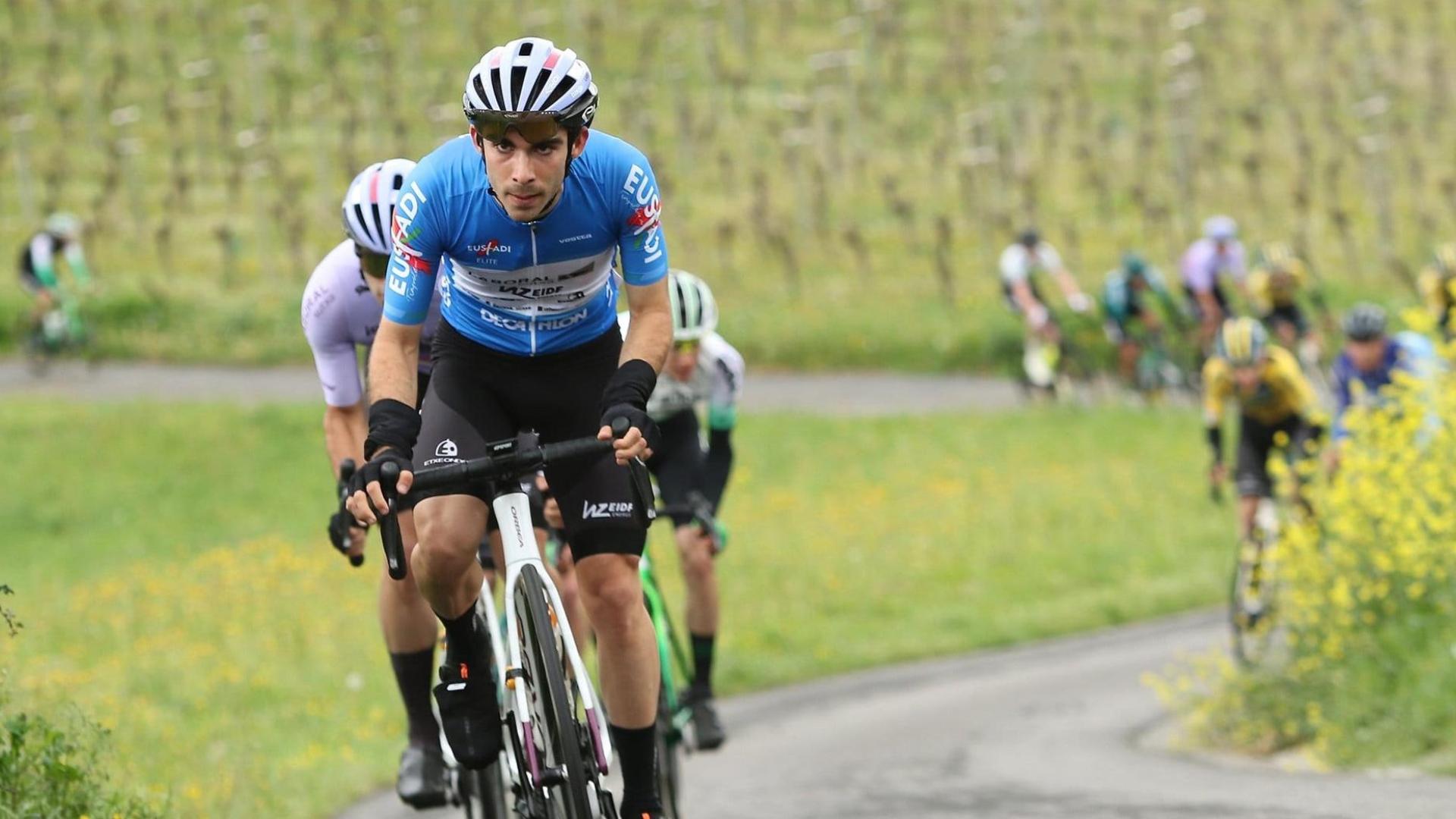 El ciclista navarro Iker Mintegi