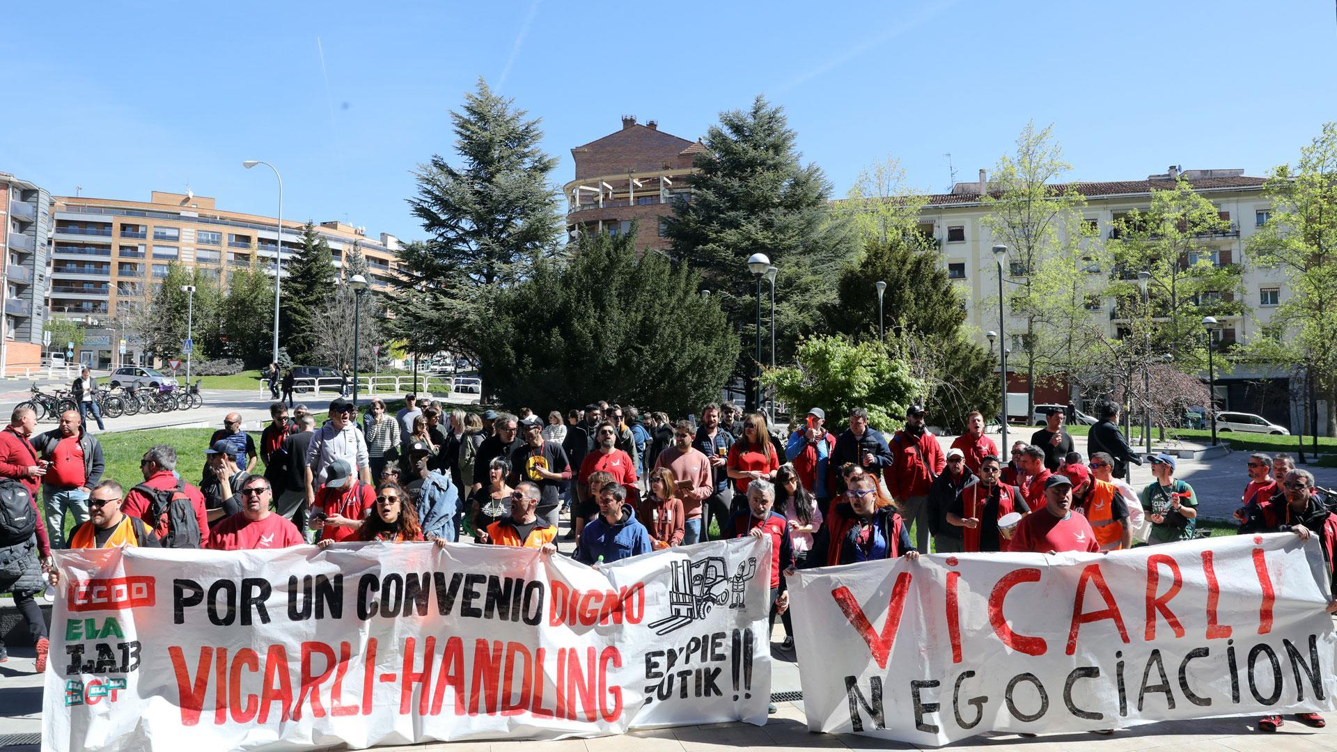 Concentración de trabajadores este miércoles ante el Departamento de Desarrollo Económico