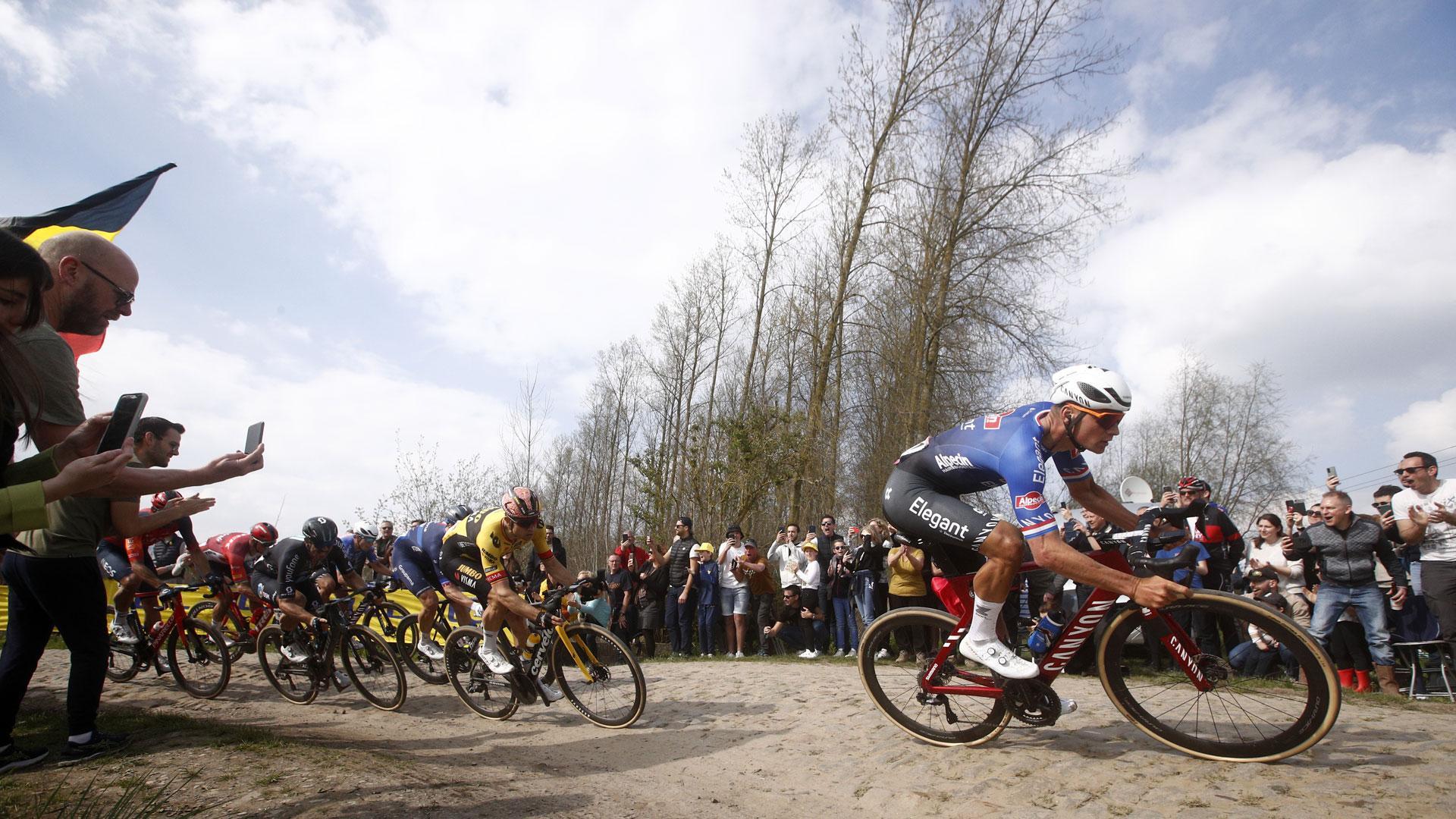 Mathieu Van der Poel en la Roubaix