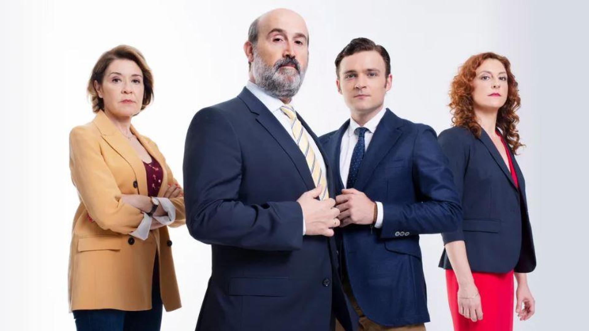 Actores que protagonizan la serie 'Vota Juan' de Cuatro, encabezados por Javier Cámara