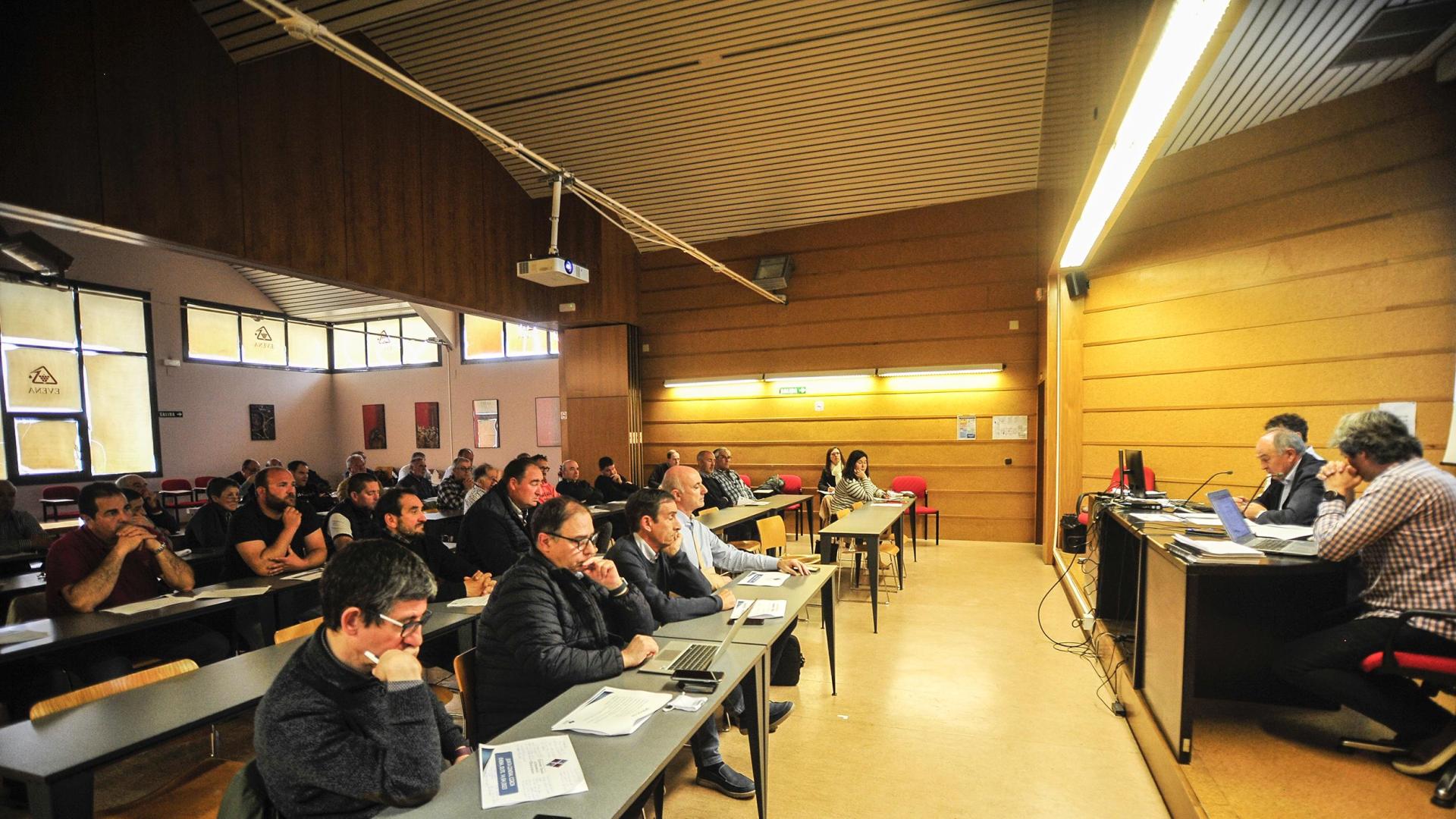 Asamblea de la Comunidad General de Regantes del Canal de Navarra