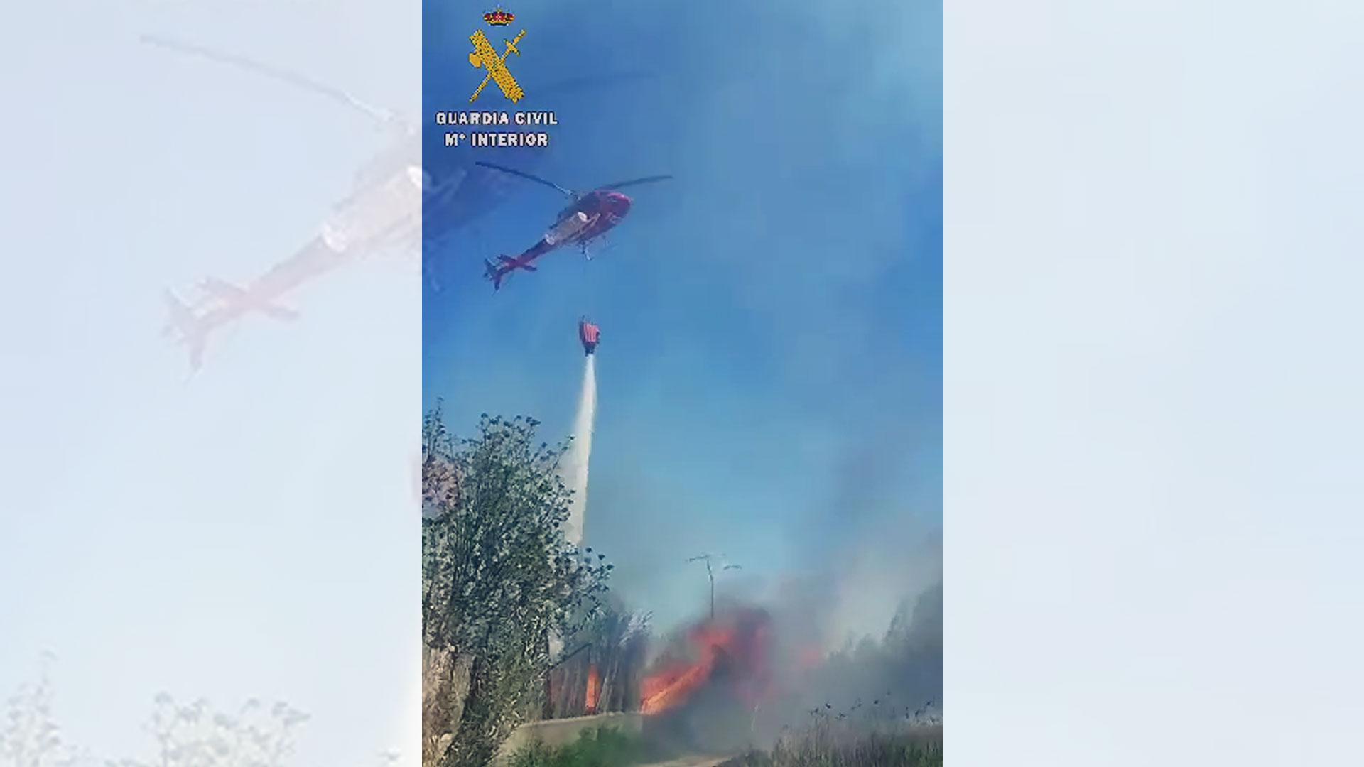 Varios vecinos de Corella han tenido que ser desalojados de sus viviendas por un incendio declarado a última hora de la mañana de este lunes.