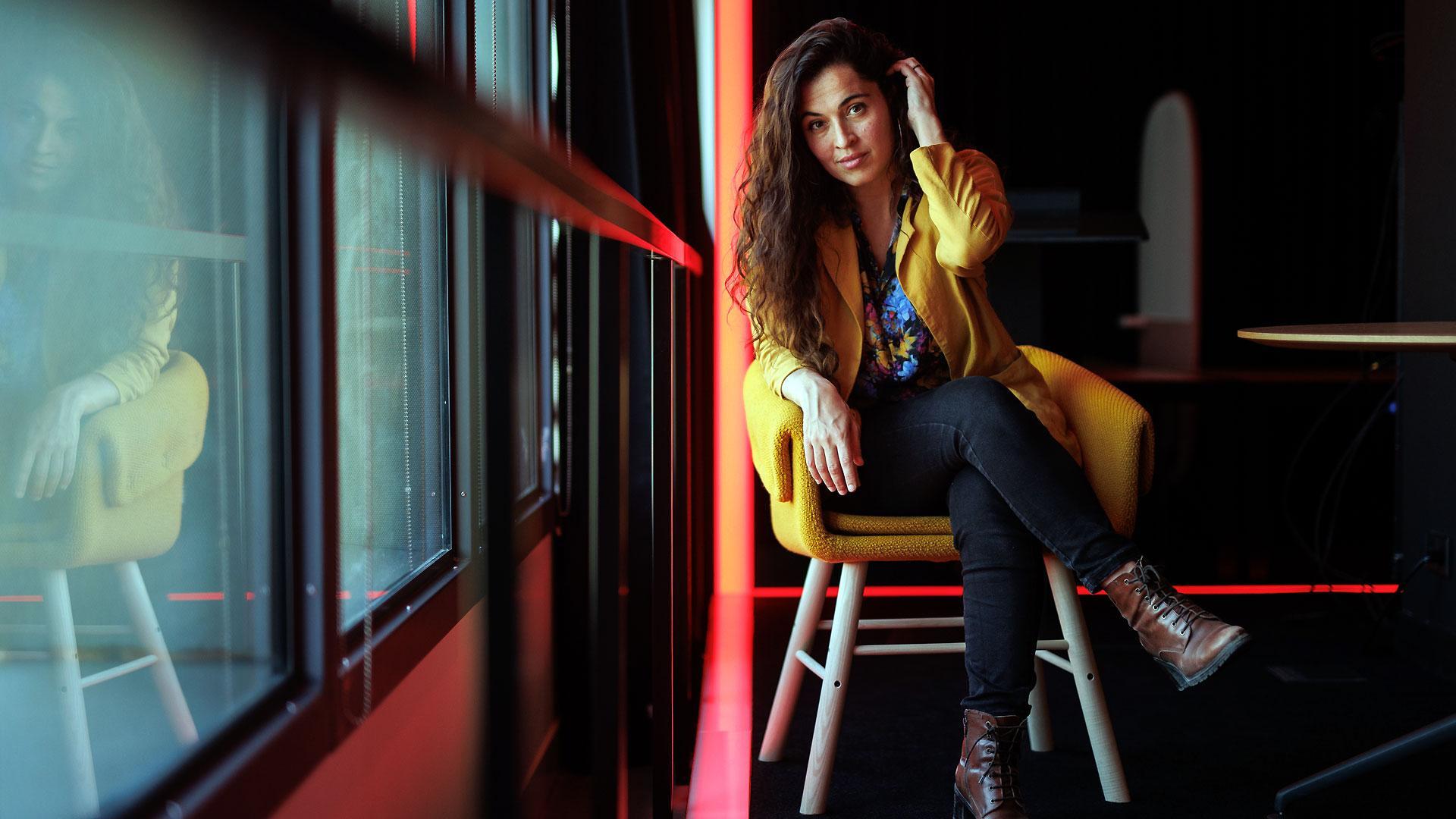 La cantante y compositora Silvia Pérez Cruz posa tras una entrevista para Europa Press en Madrid
