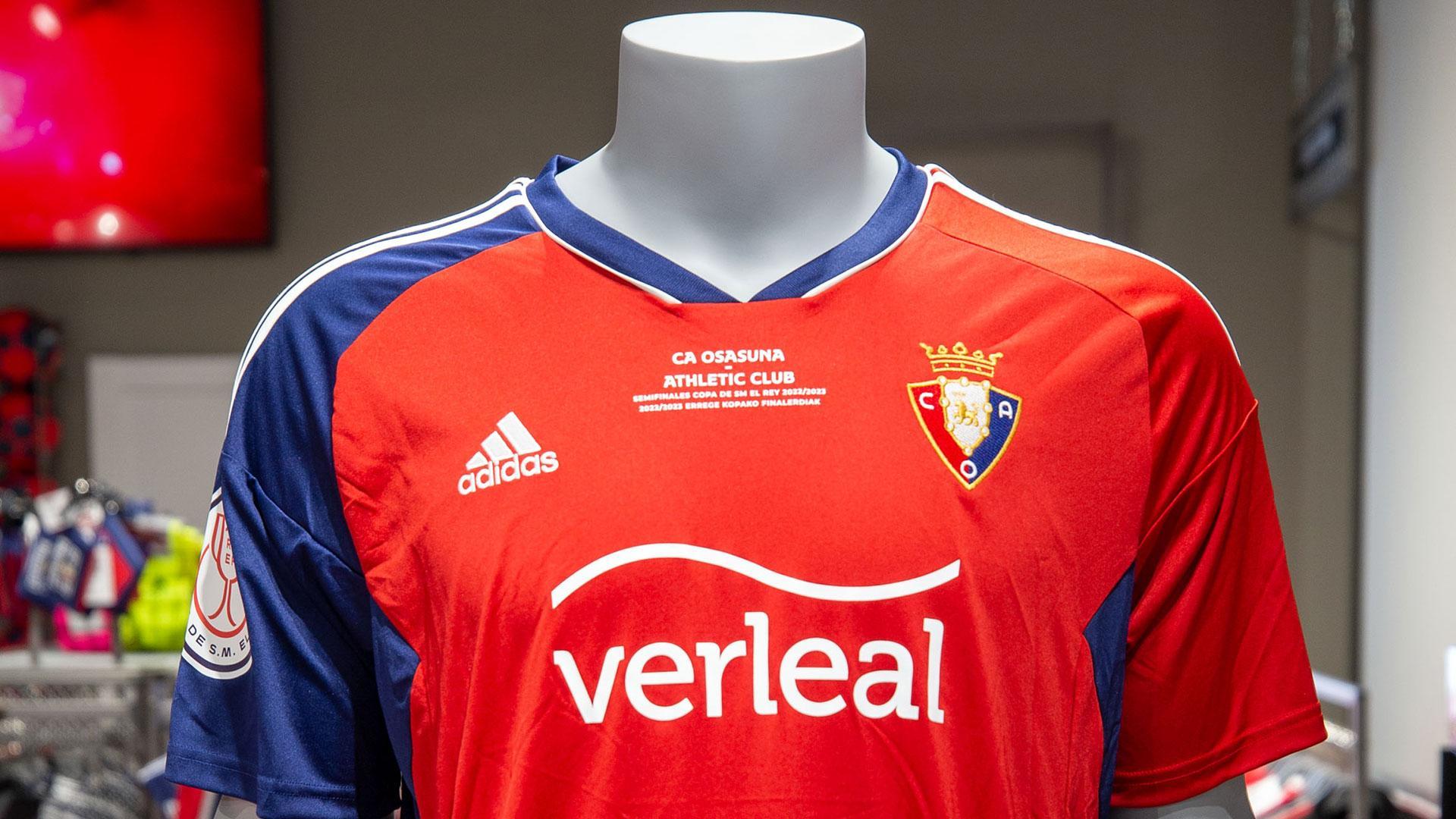 La camiseta de juego con la que Osasuna se enfrentó al Athletic en la ida de las semifinales de la Copa del Rey