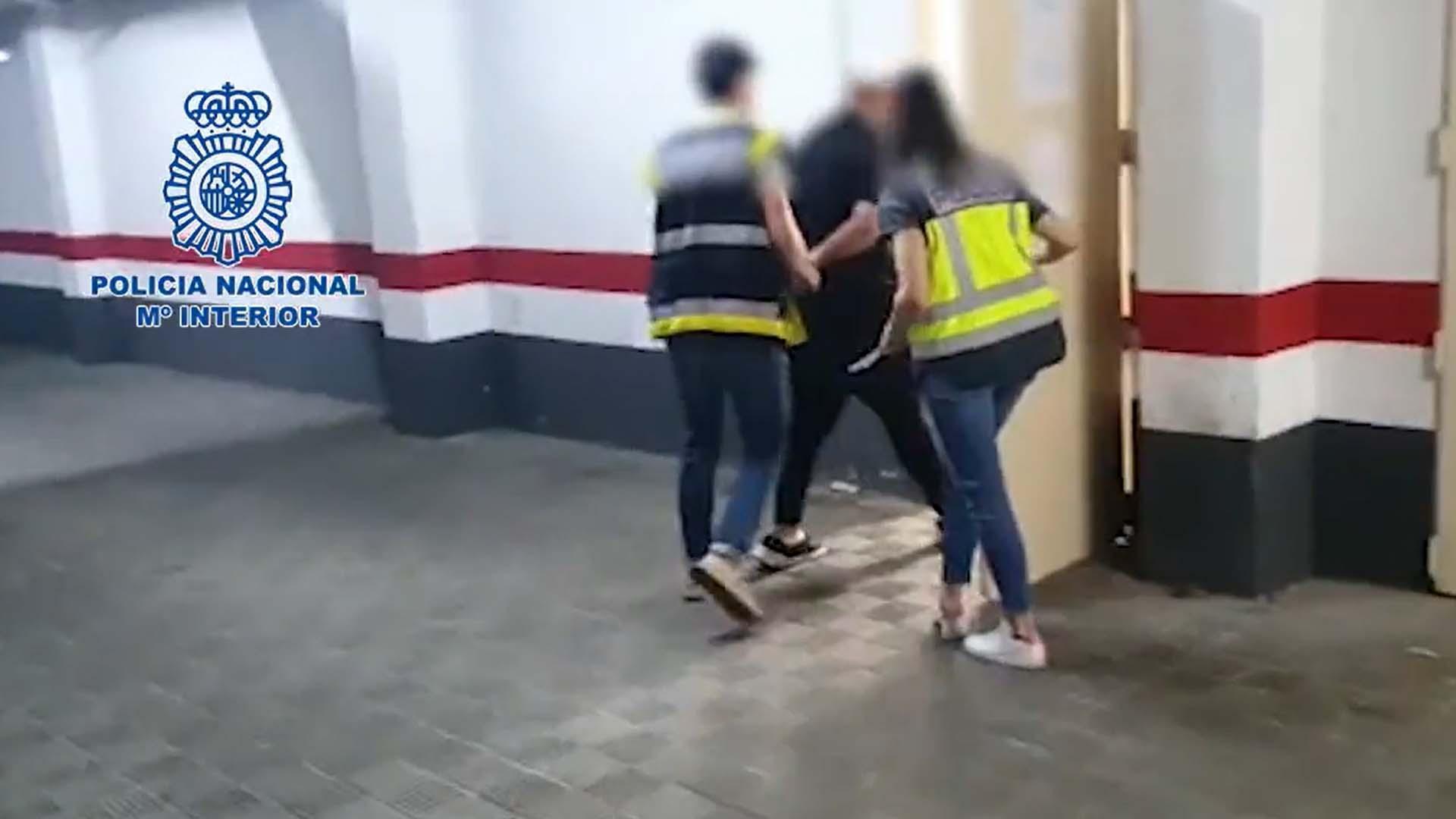 El detenido se hacía pasar por un exitoso joven empresario