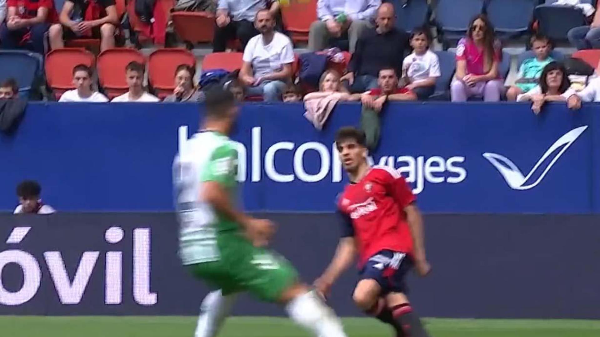 Abde, tras ejecutar su rabona
