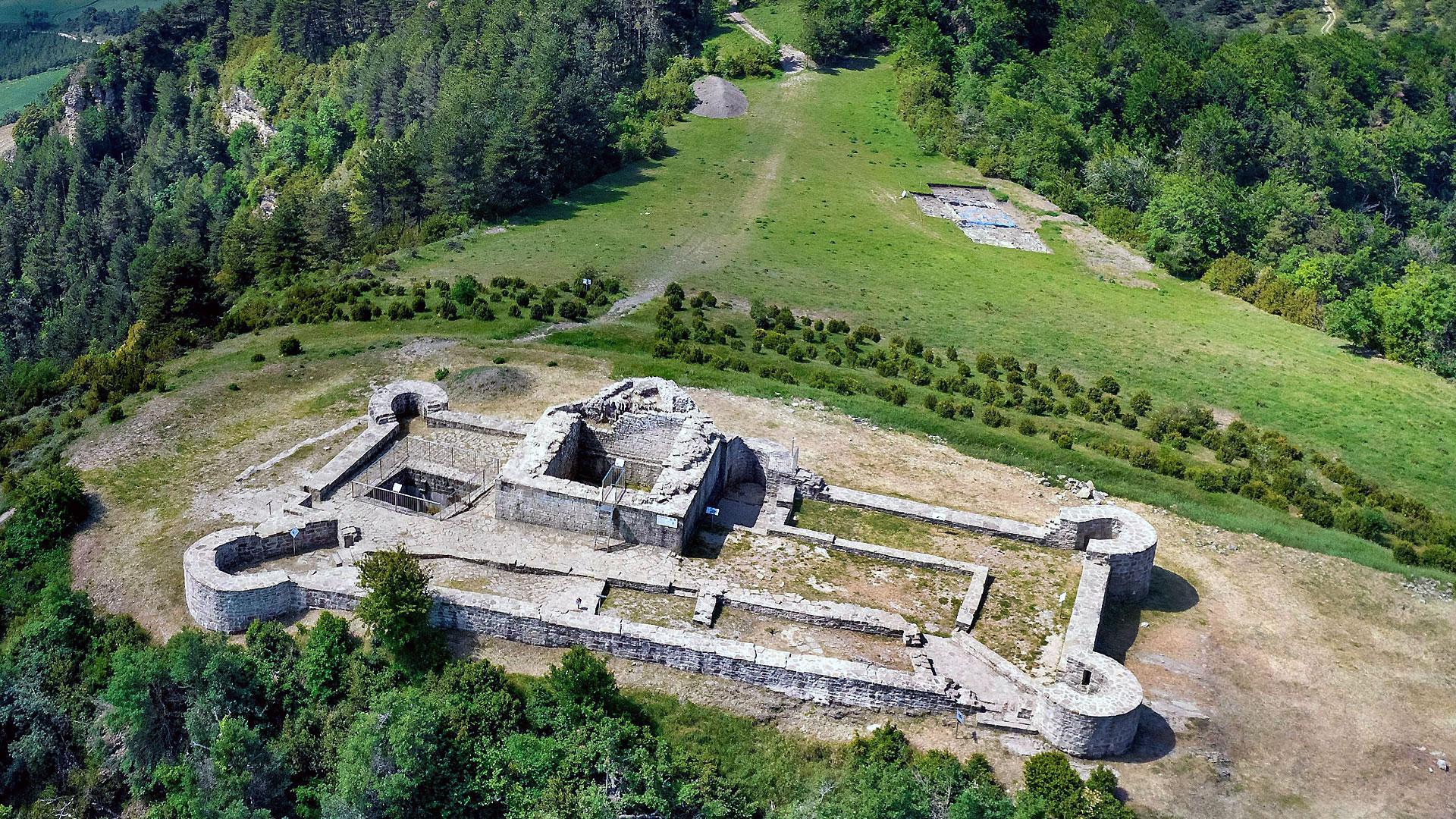 Vista aérea del conjunto arqueológico de Irulegi