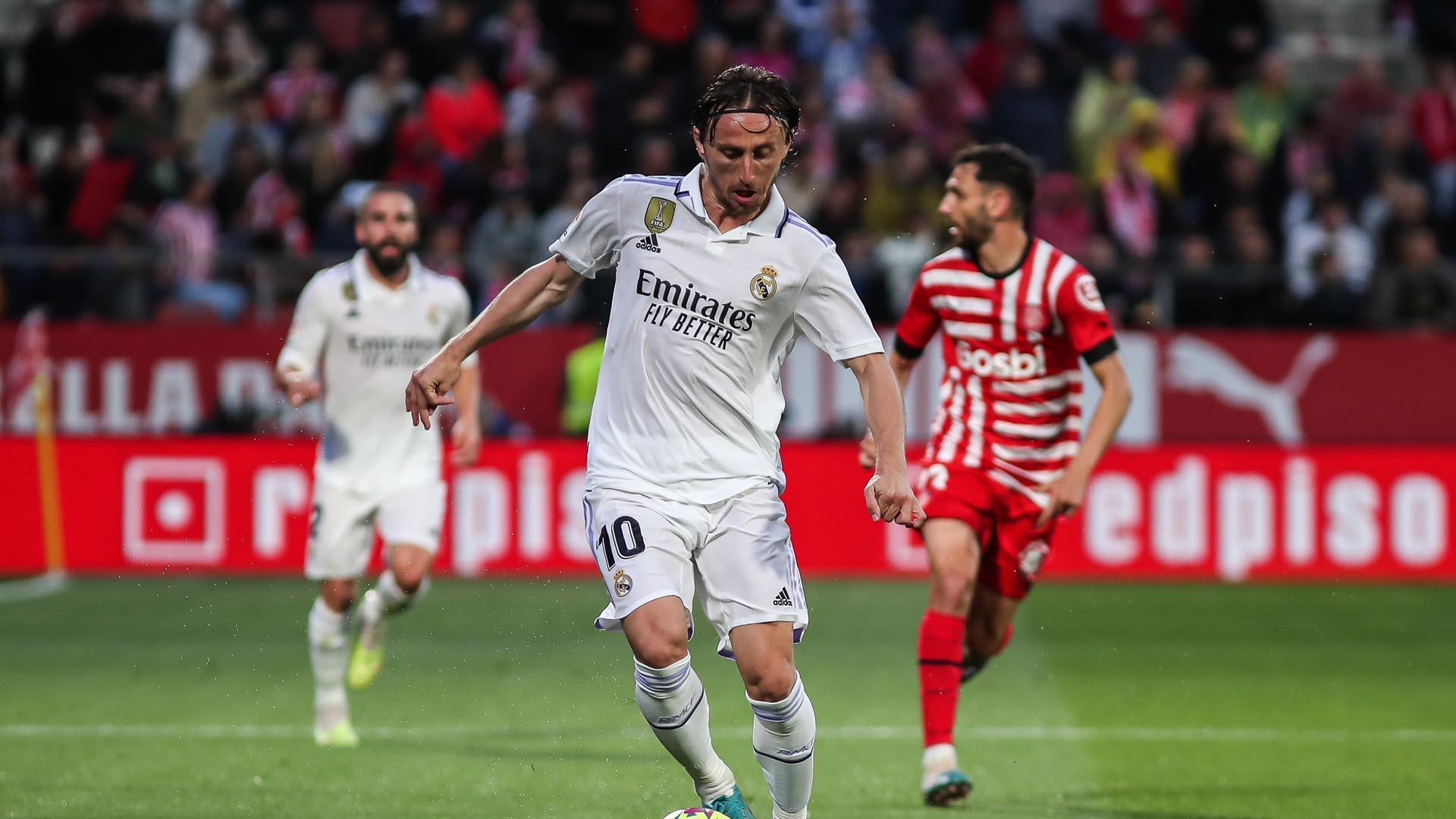 Luka Modric, en el duelo ante el Girona, minutos antes de caer lesionado