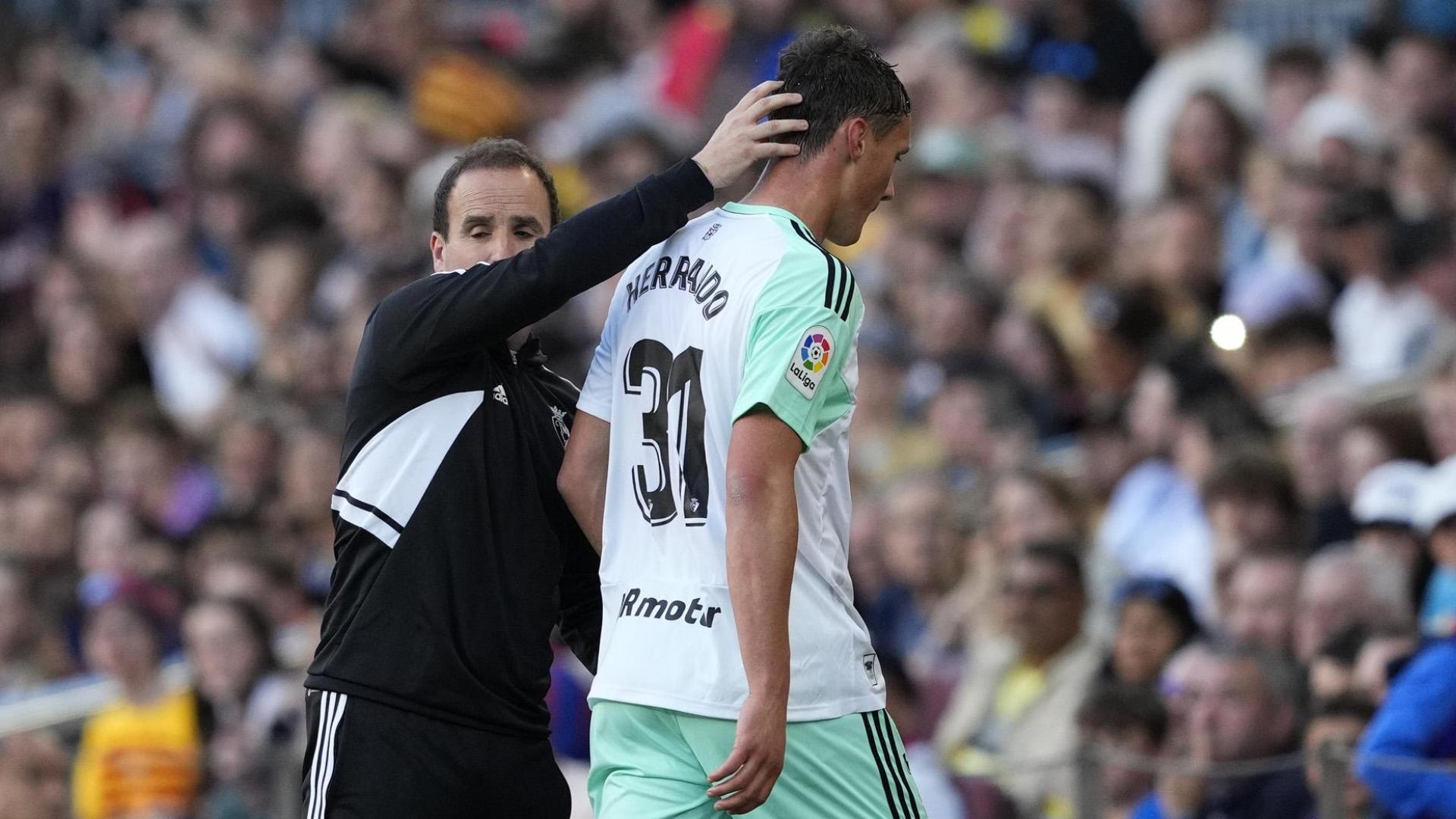 Arrasate anima a Herrando tras su expulsión