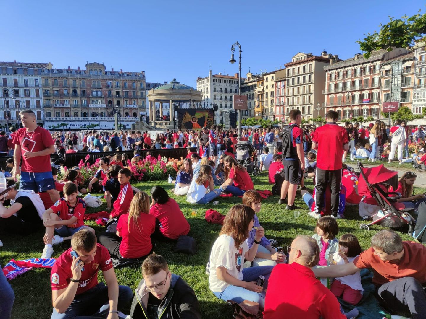 Rojilos en la Plaza del Castillo