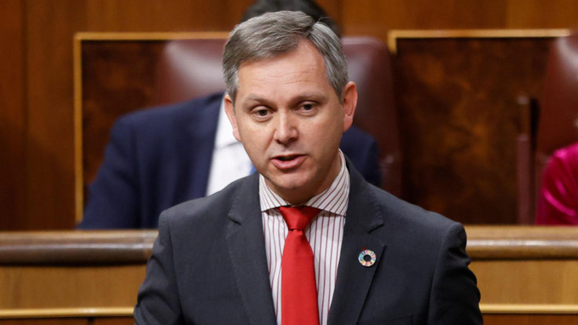 El ministro de Sanidad, José Miñones, durante una intervención anterior en el Congreso