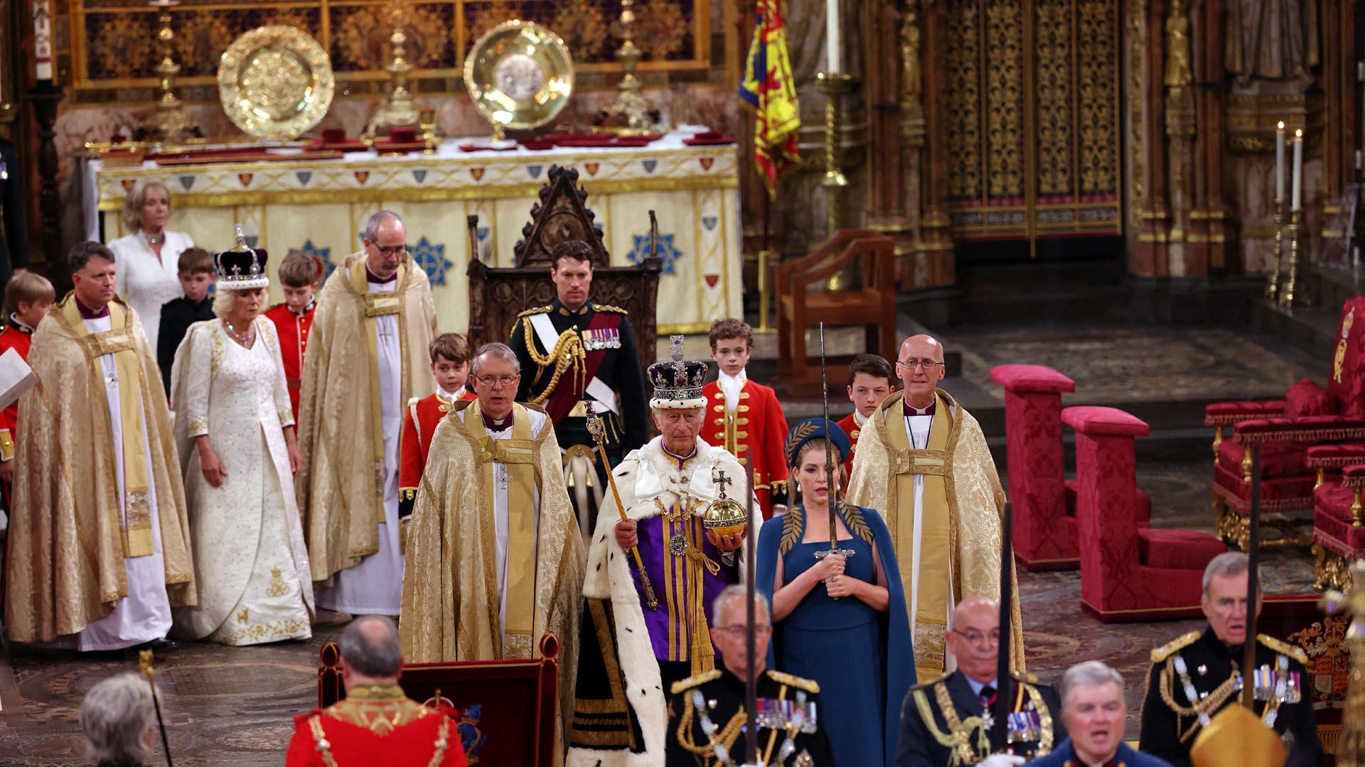 Fotos de la coronación en la Abadía de Westminster de los reyes del Reino Unido, Carlos III y Camila, un ritual milenario que se celebra por primera vez en el siglo XXI.