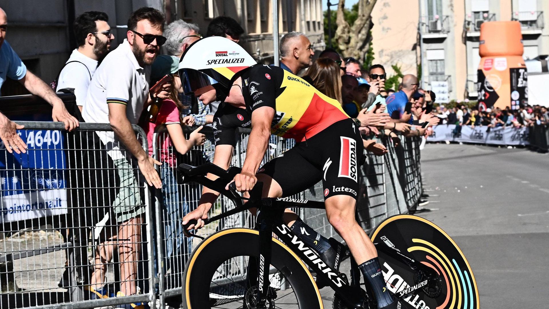 Remco Evenepoel, en la contrarreloj con la que ha dado inicio el giro