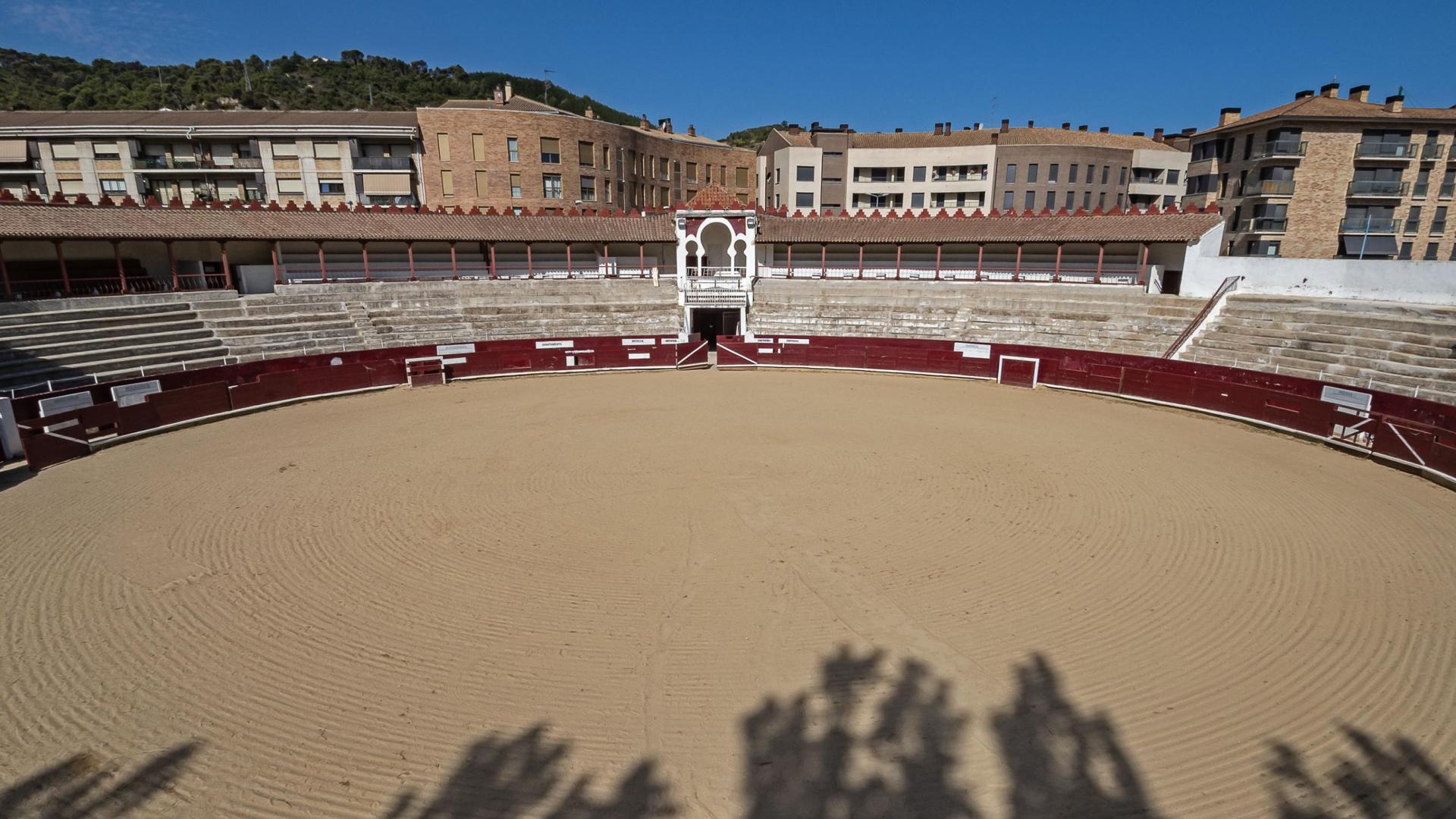 *A: MONTXO A.G.
*F: 2022-06-28
*L: ESTELLA-LIZARRA
*T: PLAZA DE TOROS
*P: