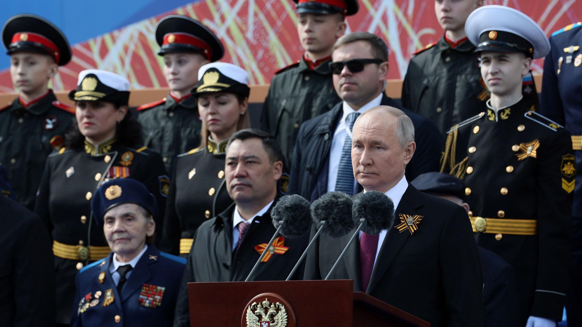 El presidente de Rusia, Vladimir Putin, durante su discurso en la plaza Roja de Moscú con motivo del Día de la Victoria