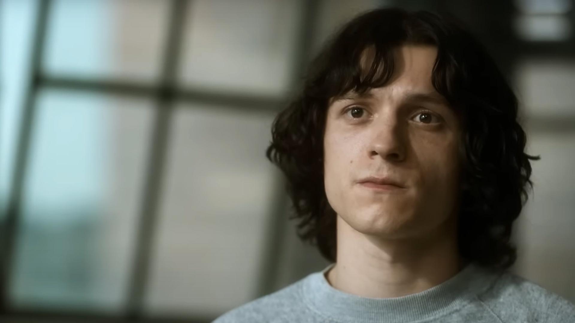 Tom Holland en una imagen de la serie 'The Crowed Room'