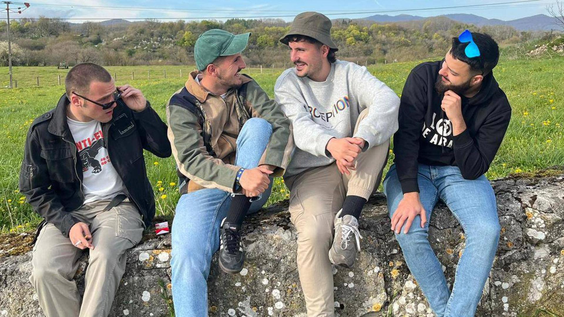 Los cuatro integrantes de Los de abajo. De izquierda a derecha: Edilberto Esteban, Pablo Garciandía, Javi Garciandía y Óscar Díaz