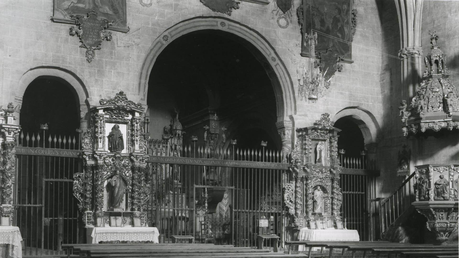 Cabecera de la iglesia en 1944 en fotografía del Archivo Mas