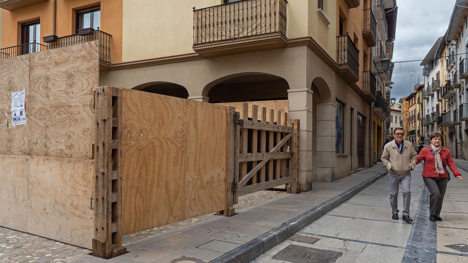 Los corrales de la calle Ruiz de Alda, instalados estos días para los encierros del fin de semana