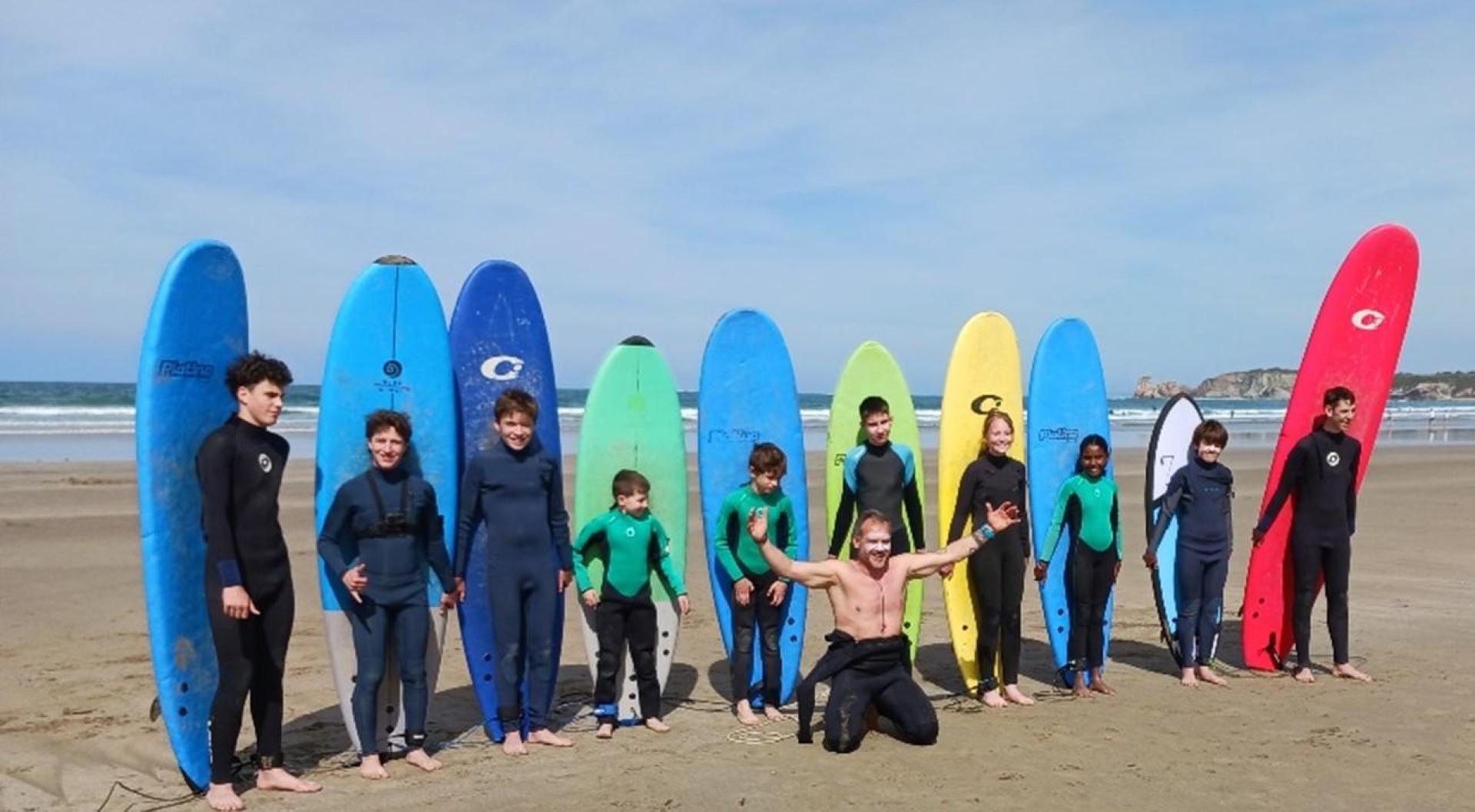 Cuentan desde este año con deportes en la playa y actividades acuáticas, Surf, paddle surf y Beach Tennis.