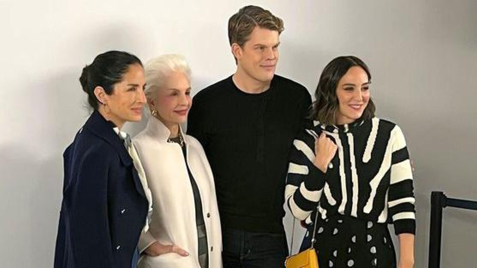 Tamara Falcó posa junto al equipo de Carolina Herrera, en una imagen anterior