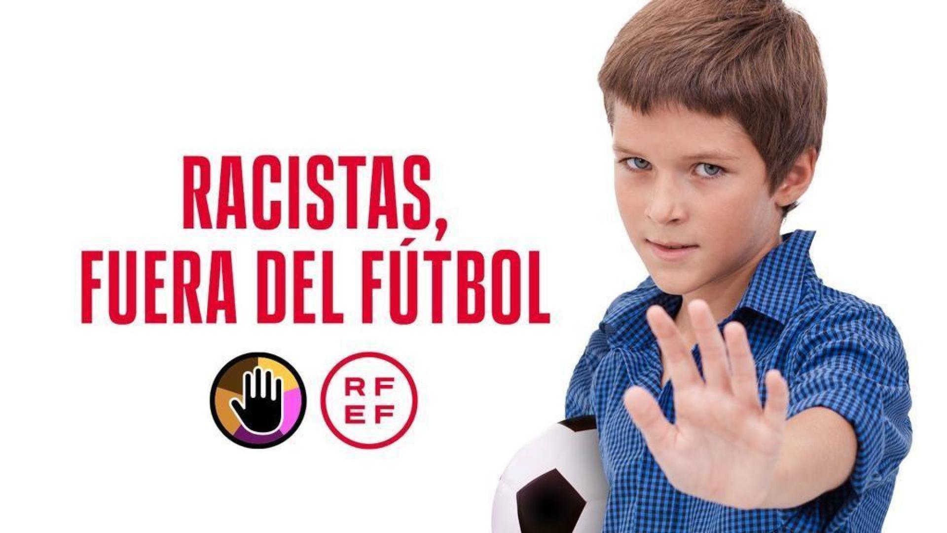 Imagen de la campaña "Racistas, fuera del fútbol"