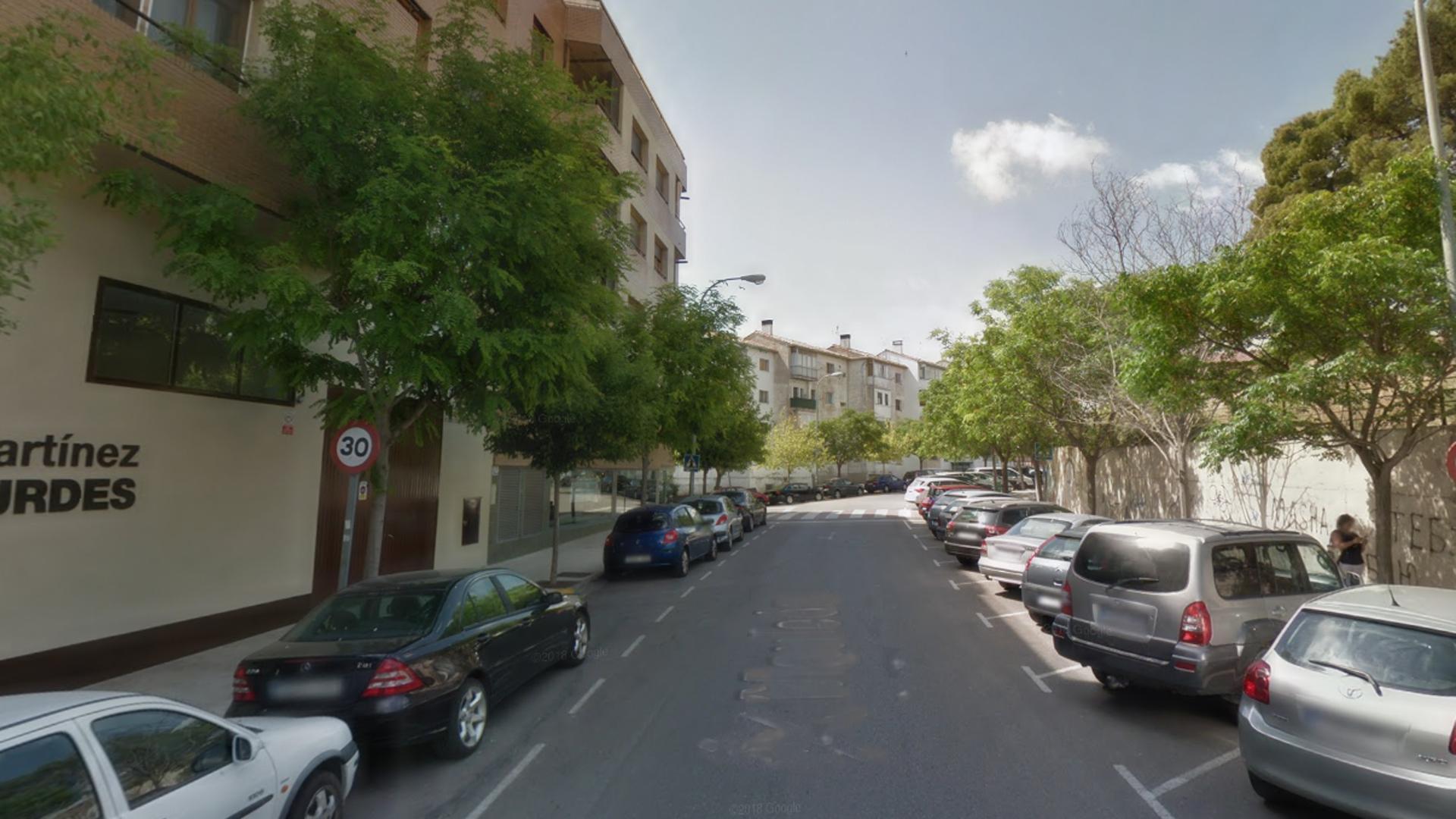 Calle Mauleón de Tudela, donde encontraron al hombre dormido en su vehículo en marcha