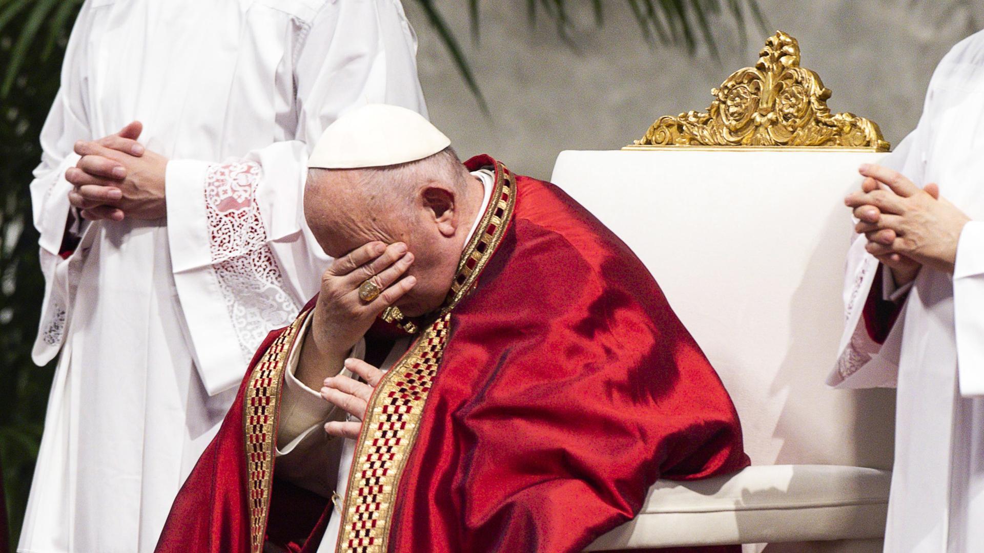 El papa Francisco, presidiendo la misa del Domingo de Pentecostés