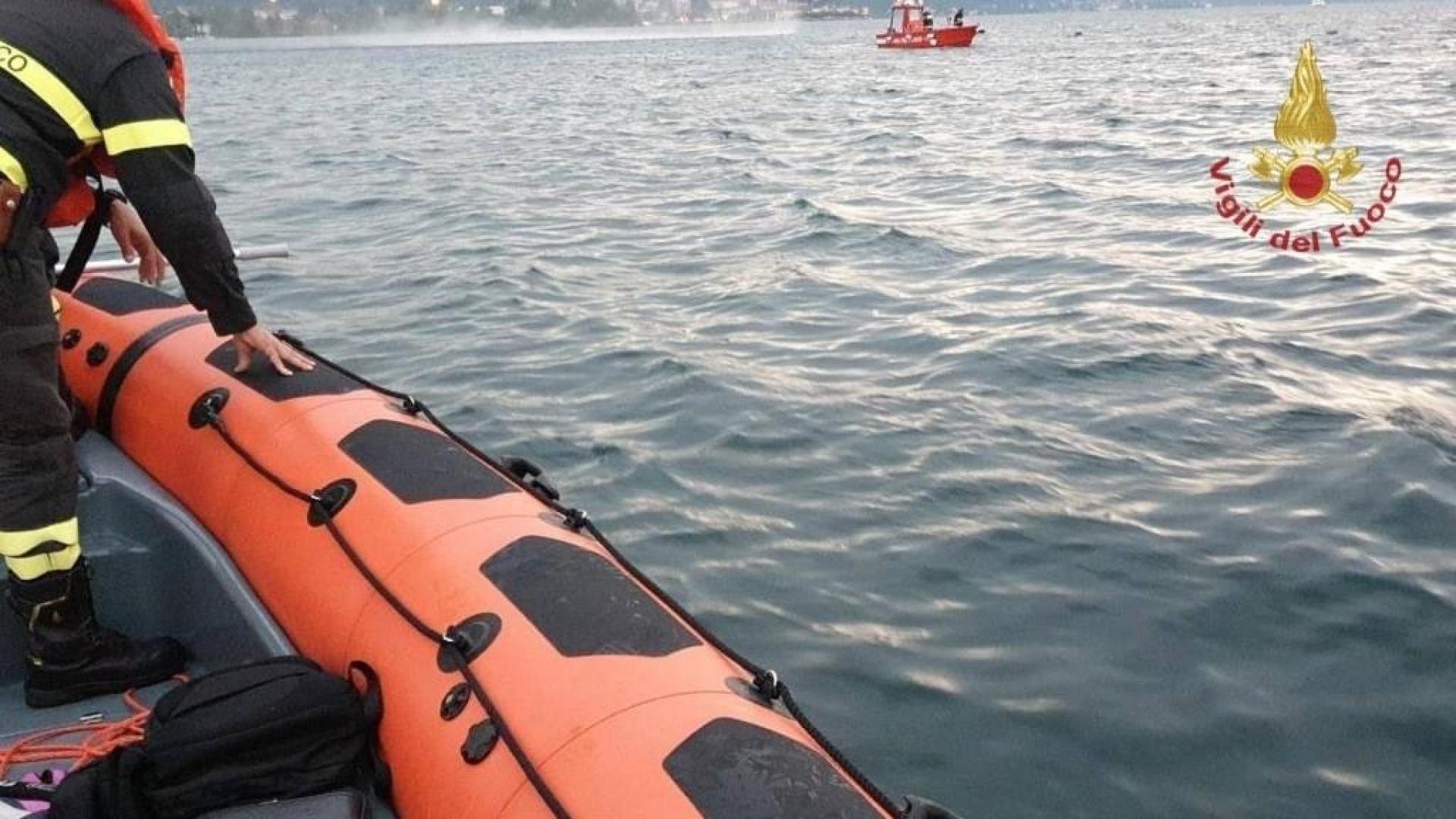 Servicios de búsqueda y rescate italianos tras el vuelco de una embarcación en Lombardía

BOMBEROS DE ITALIA

28/05/2023