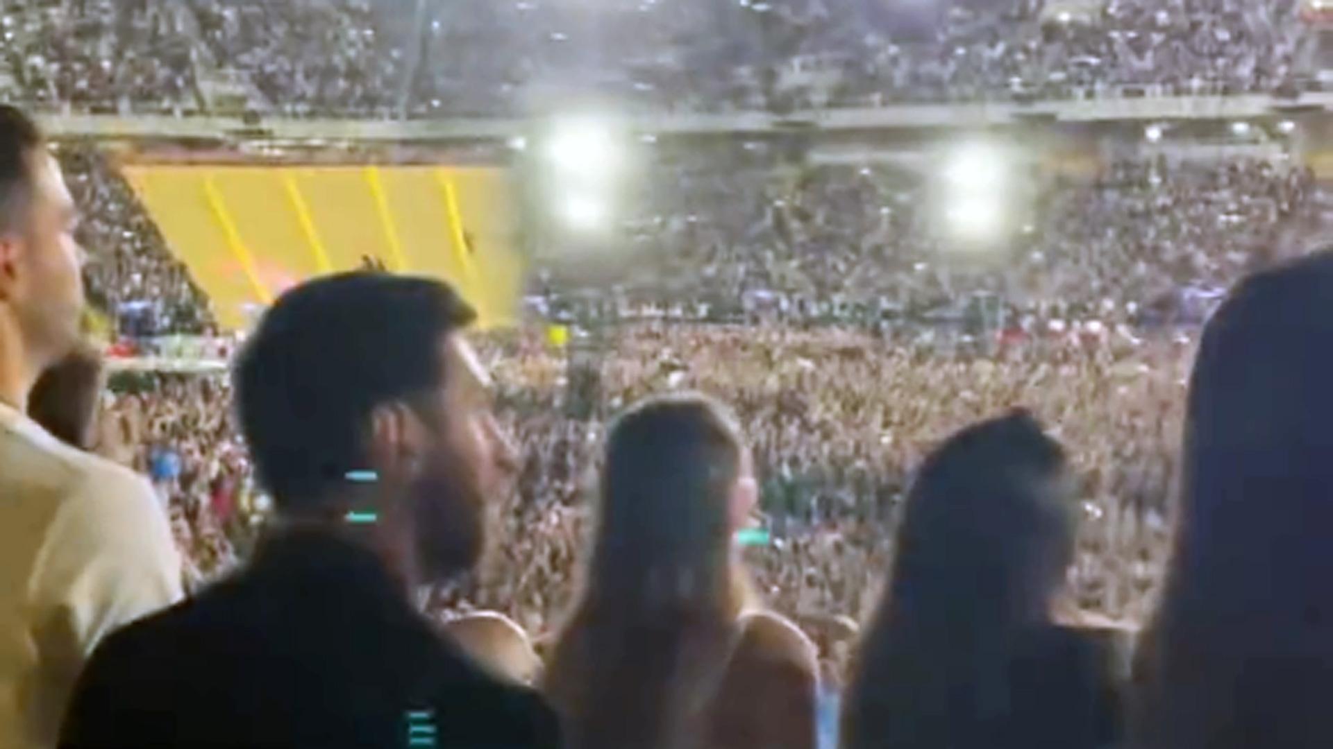 El astro argentino Leo Messi, durante el cuarto y útlimo concierto de Coldplay en Barcelona
