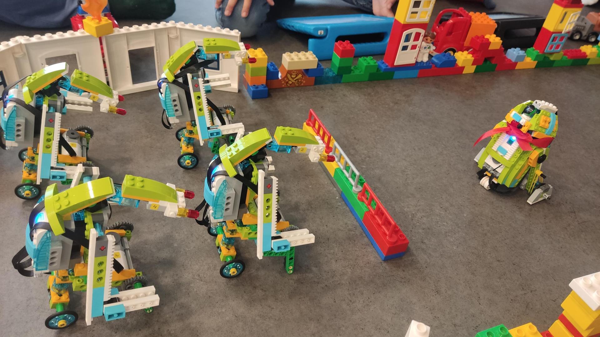 “Ya son varios años los que llevamos impartiendo extraescolares como Ciencia y Robótica educativa con Lego.