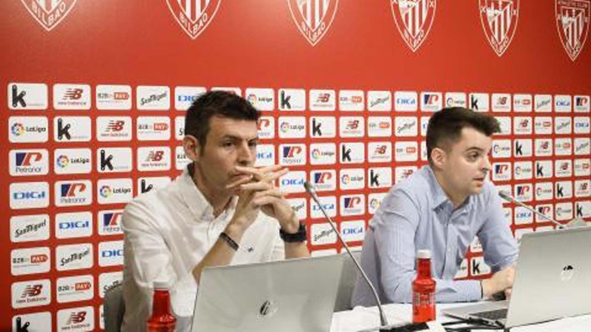 Sergio Navarro, director de Lezama, y Mikel González, director de fútbol del Athletic