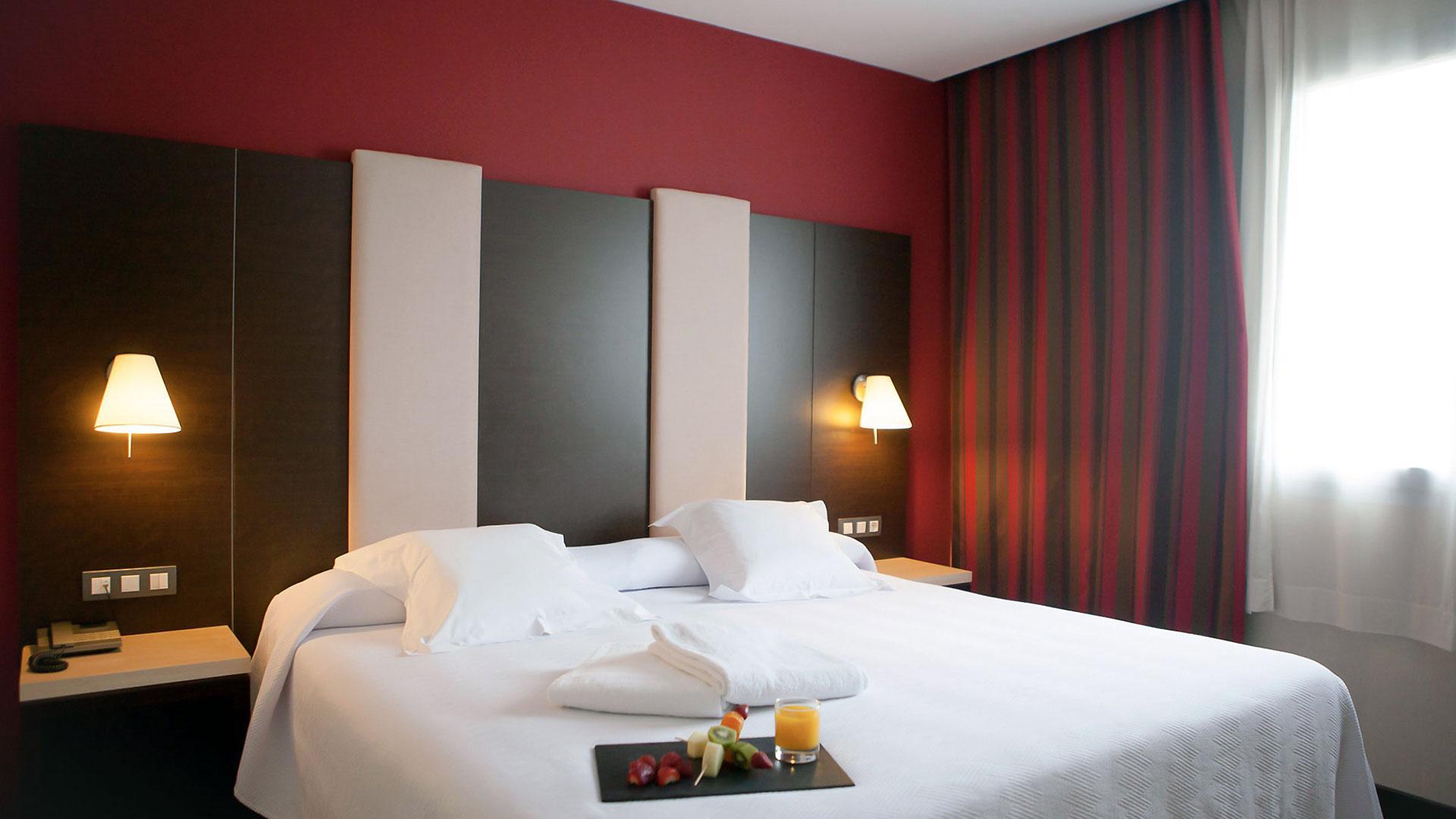 Habitación junior suite del hotel AZZ Pamplona Norte