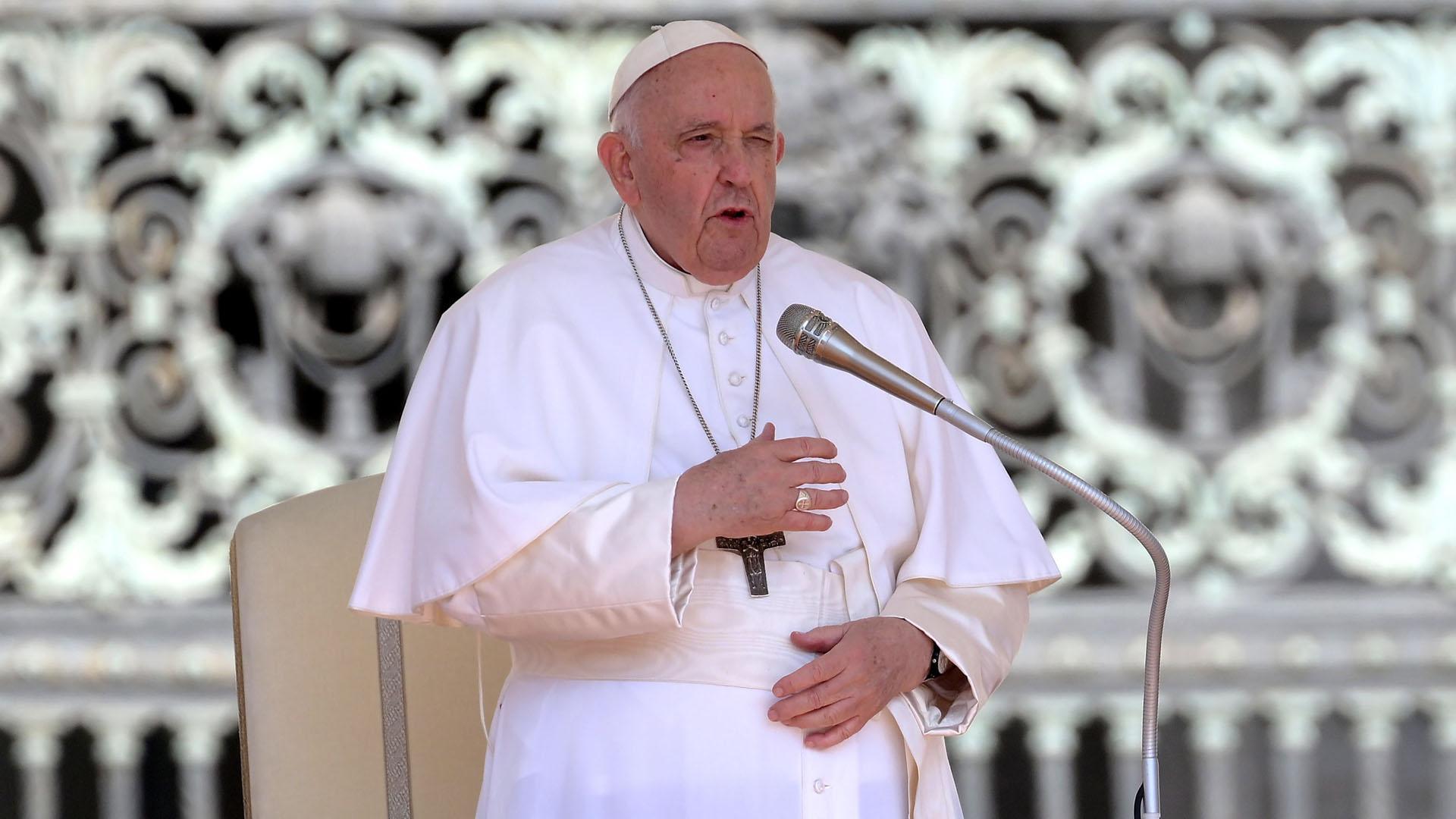 El Papa en la plaza de San Pedro del Vaticano