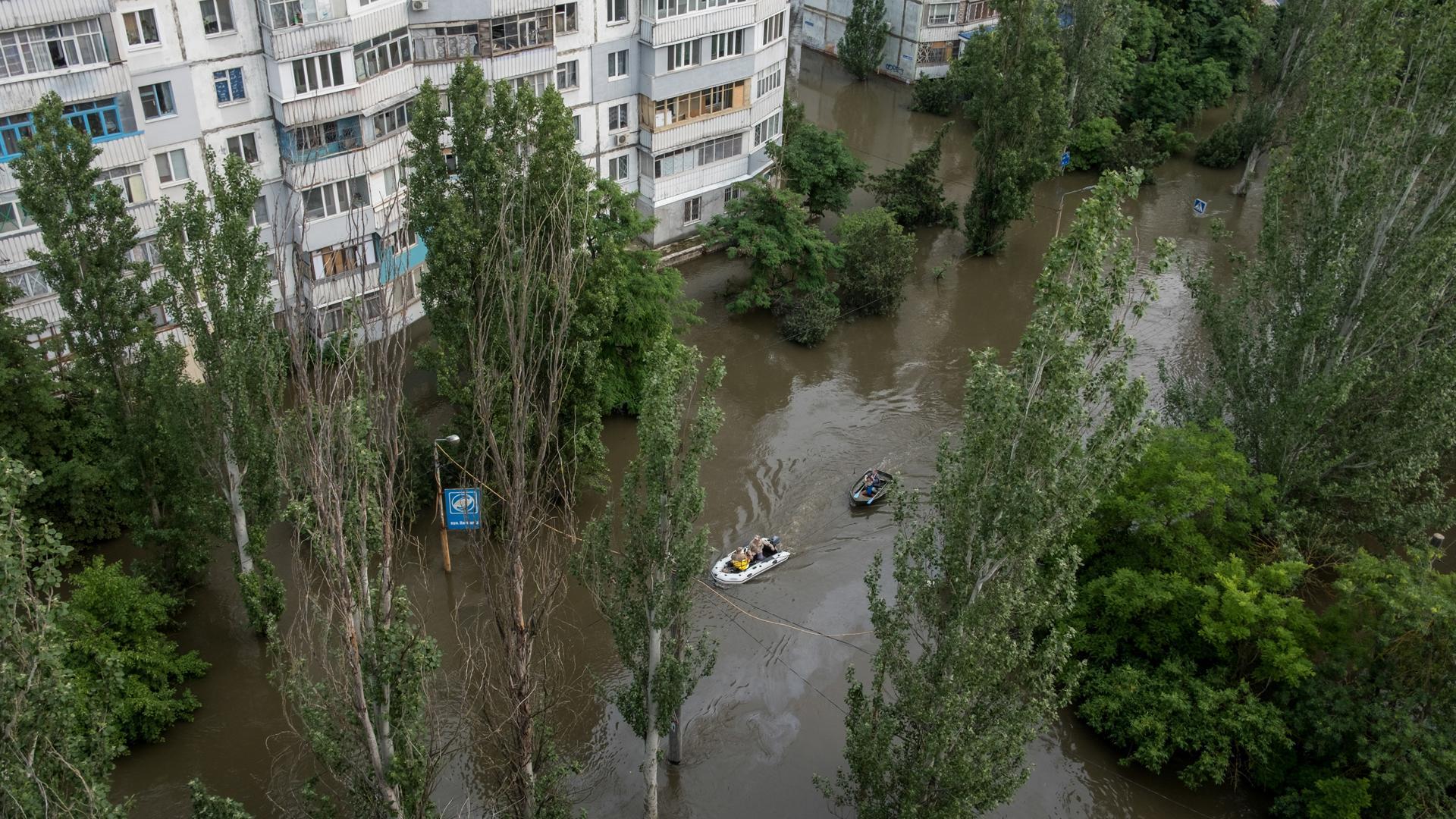Se suceden las evacuaciones en la zona afectada