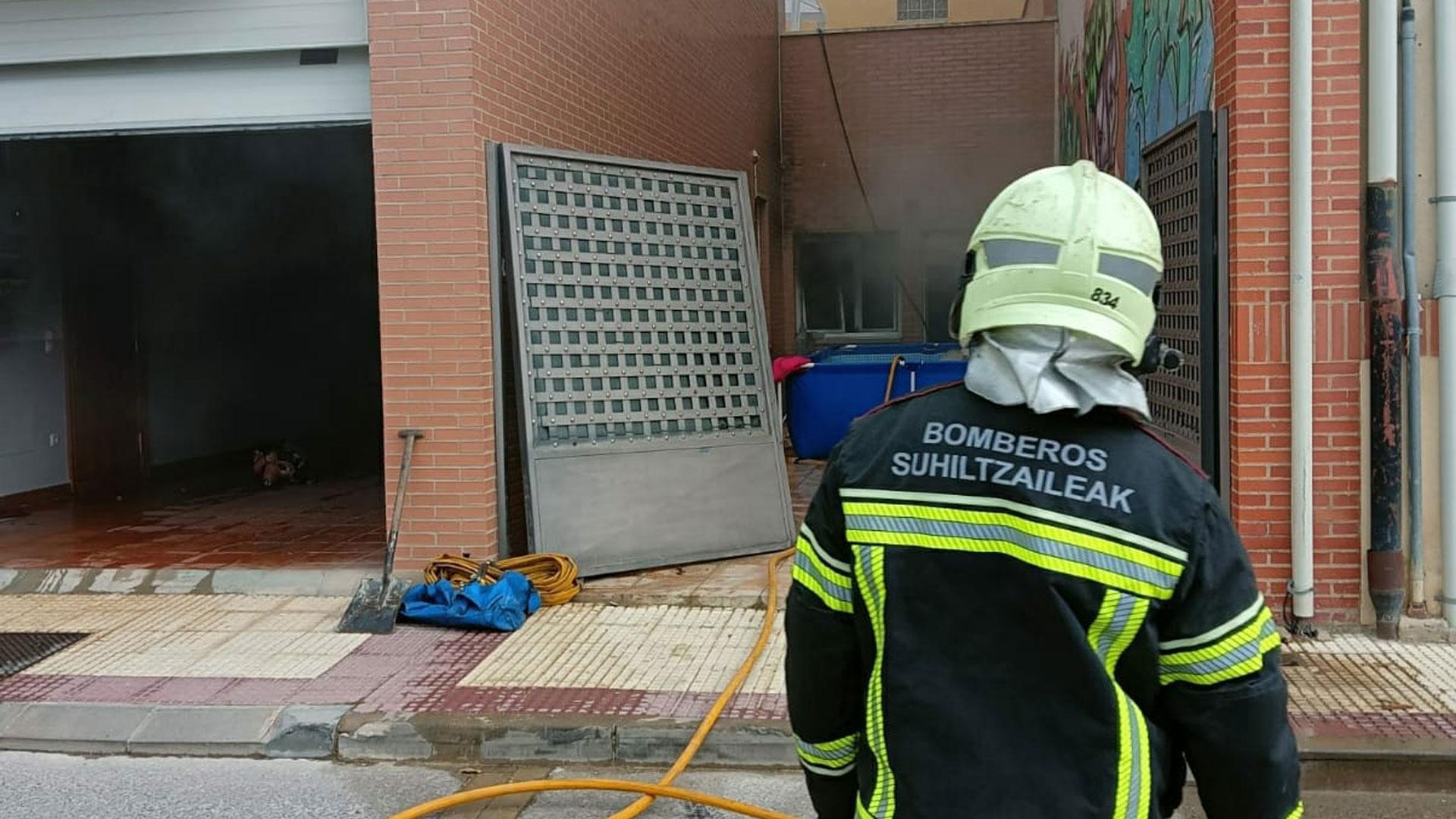 Trasladada una persona por un incendio en una vivienda en Arguedas