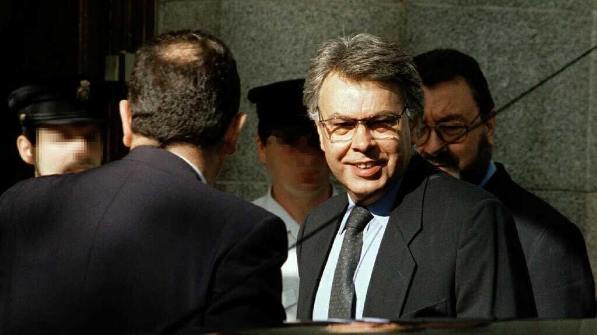 Felipe González llega al Supremo para declarar como testigo
