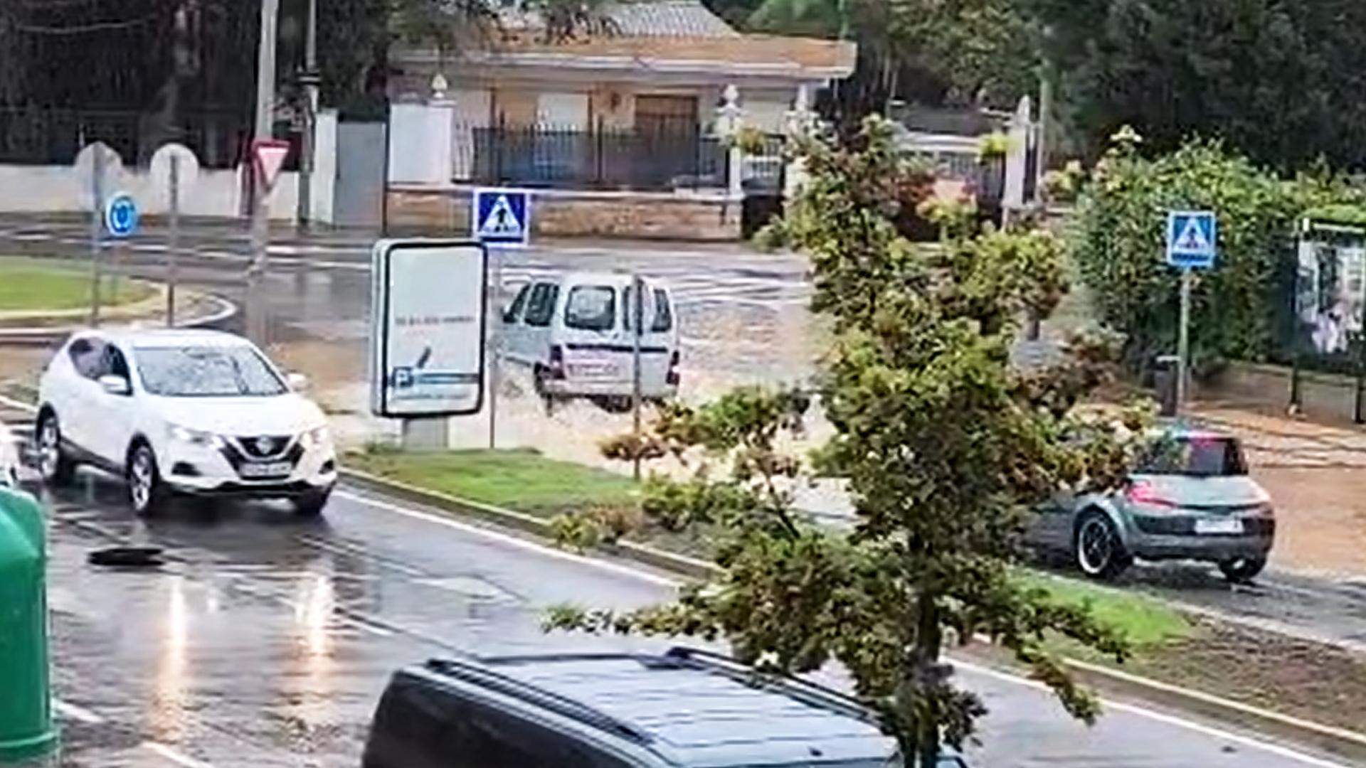 Balsas de agua en carreteras de Tudela tras las lluvias del 21 de junio