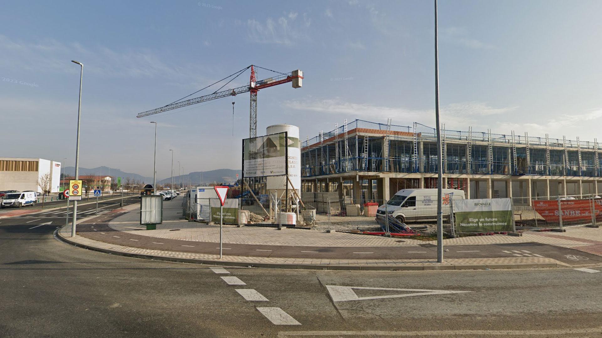 Obras de construcción del polideportivo de Sarriguren
